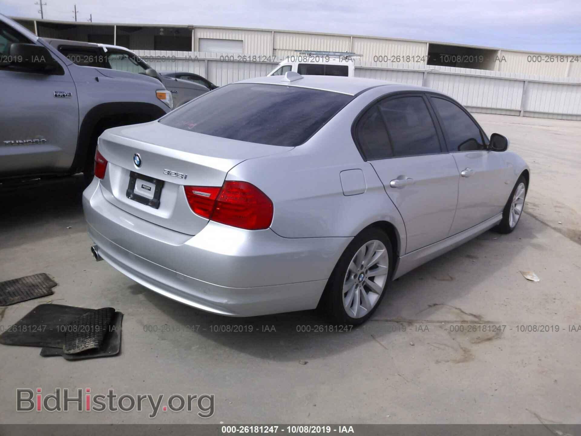 2011 BMW 328 - VIN: WBAPH7C54BE683749 - Фото 4