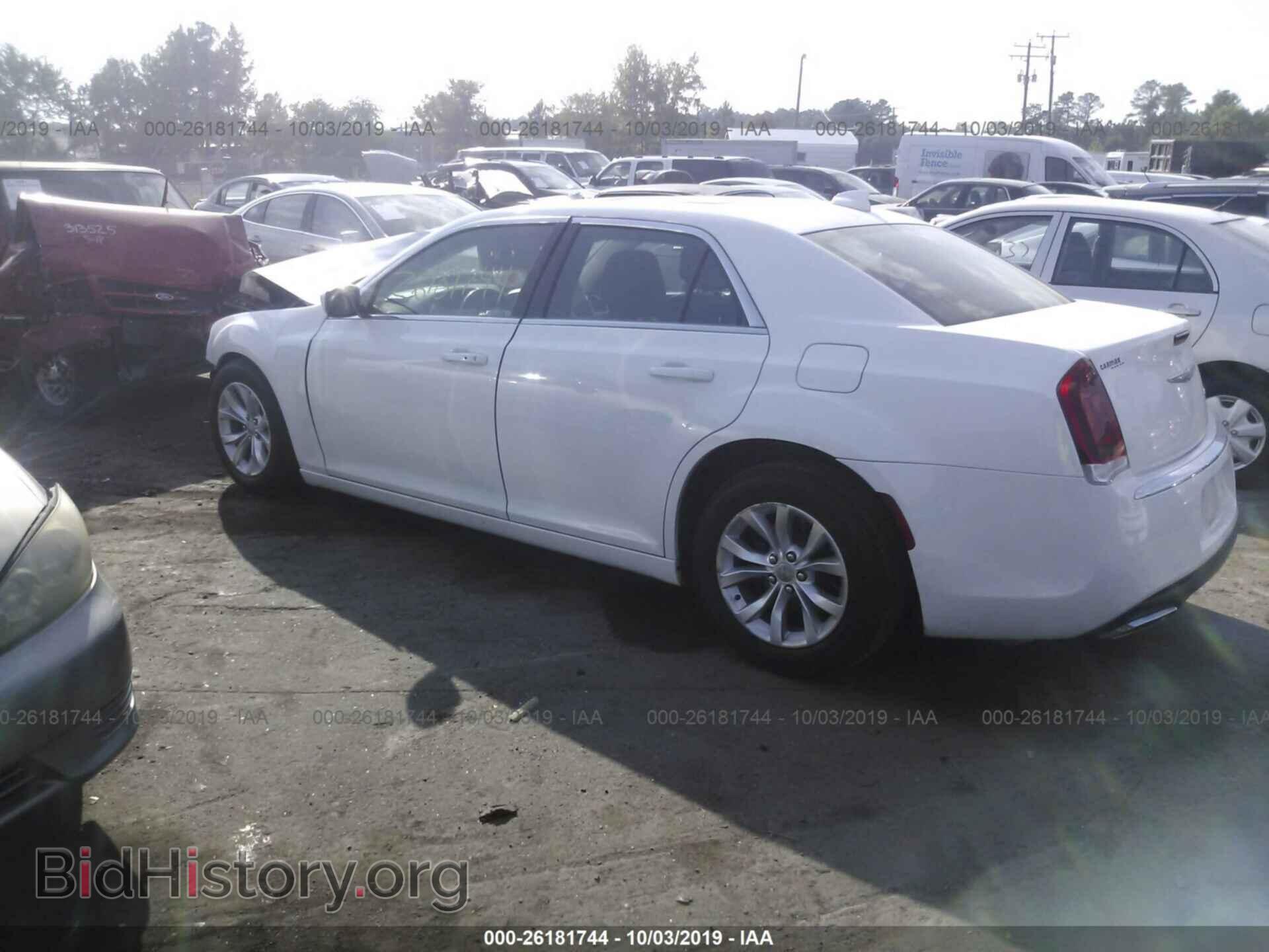 2015 CHRYSLER 300 - VIN: 2C3CCAAG0FH903814 - Photo 3