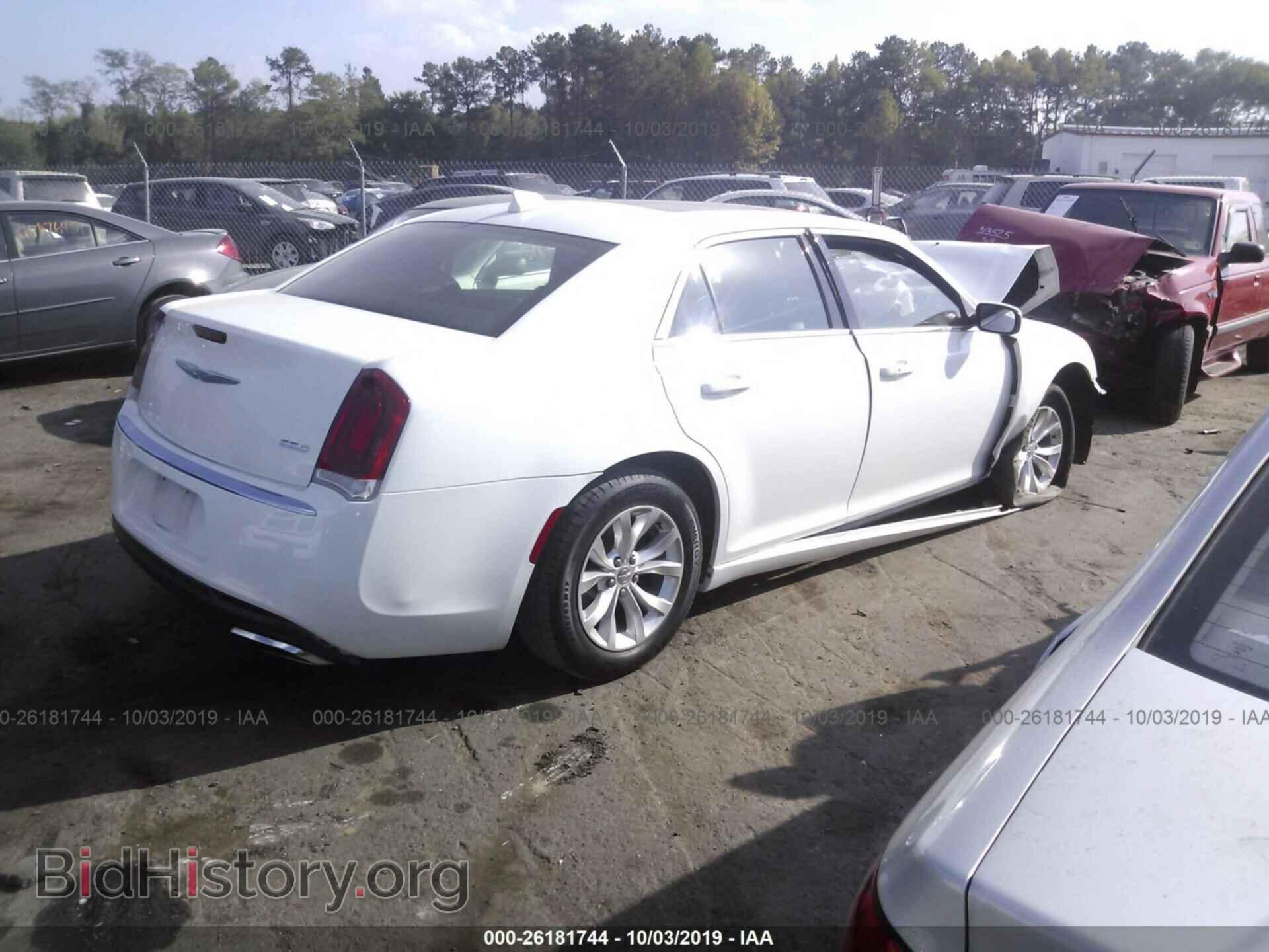 2015 CHRYSLER 300 - VIN: 2C3CCAAG0FH903814 - Photo 4
