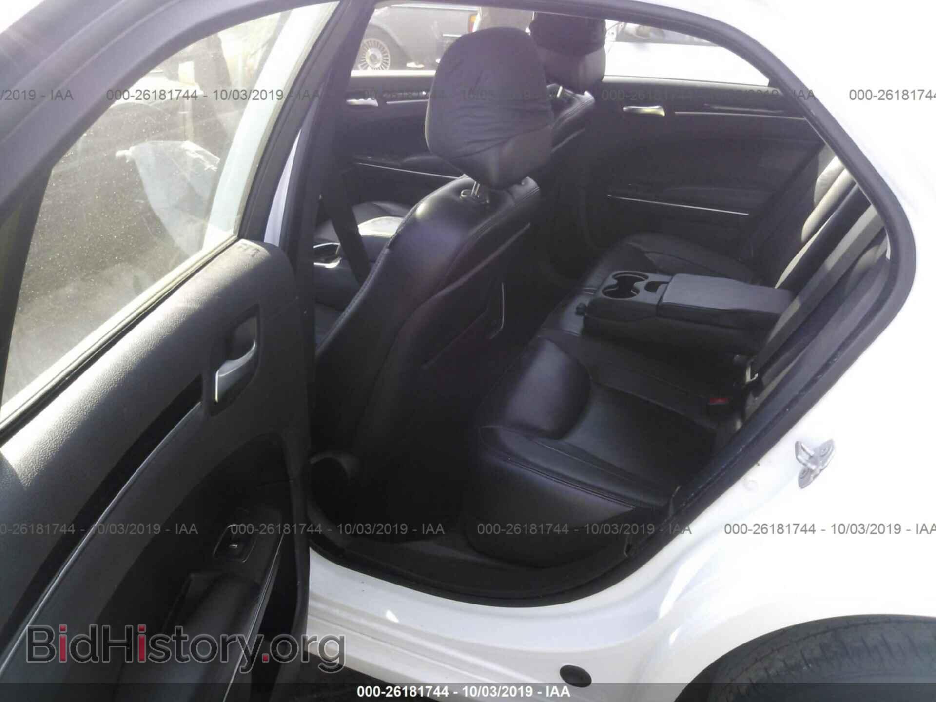 2015 CHRYSLER 300 - VIN: 2C3CCAAG0FH903814 - Photo 8
