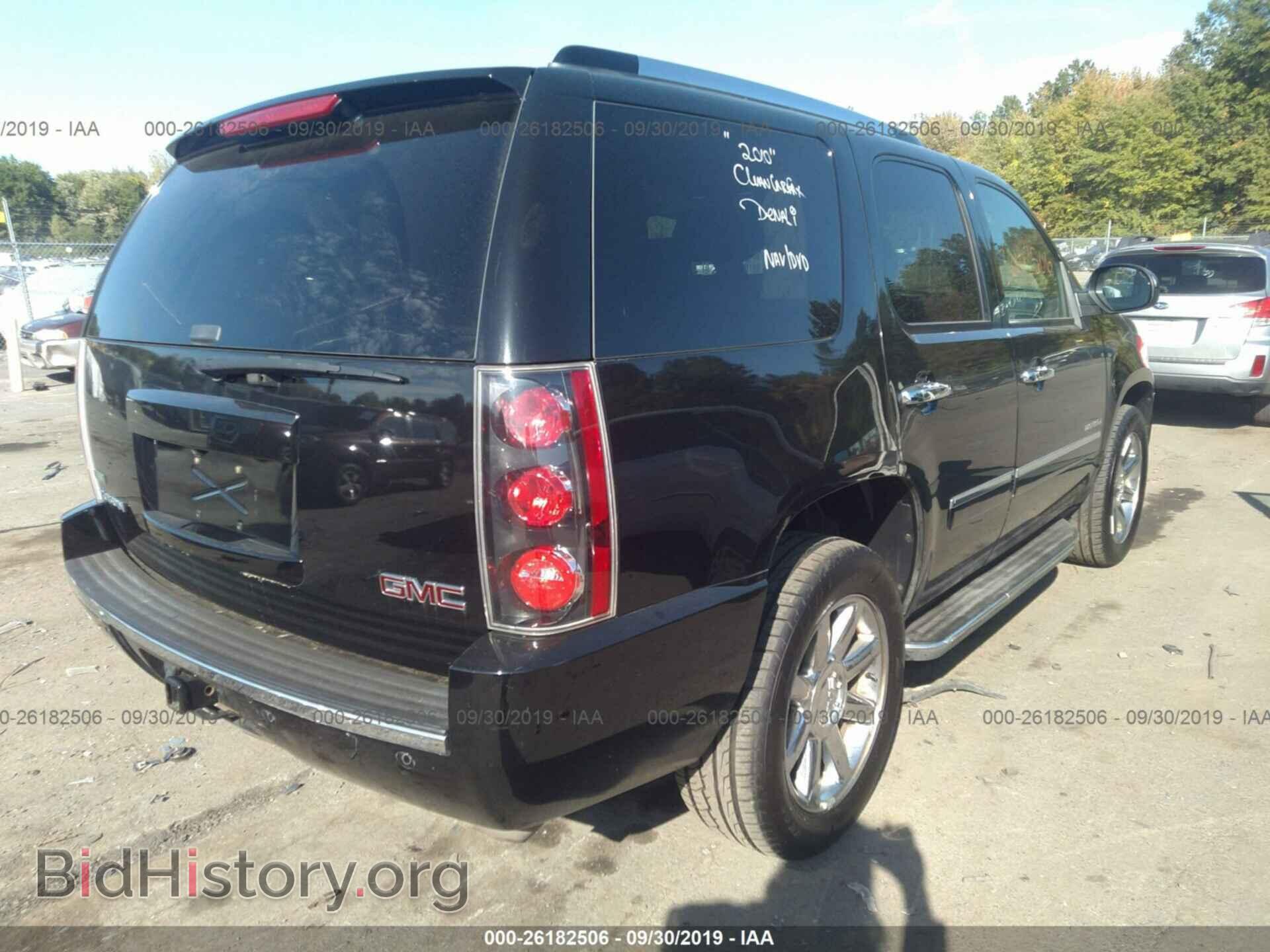 2010 GMC YUKON - VIN: 1GKUKEEF7AR100359 - Photo 4