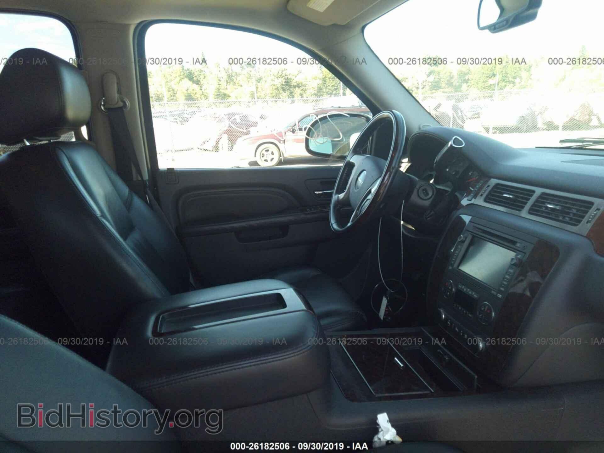 2010 GMC YUKON - VIN: 1GKUKEEF7AR100359 - Photo 5