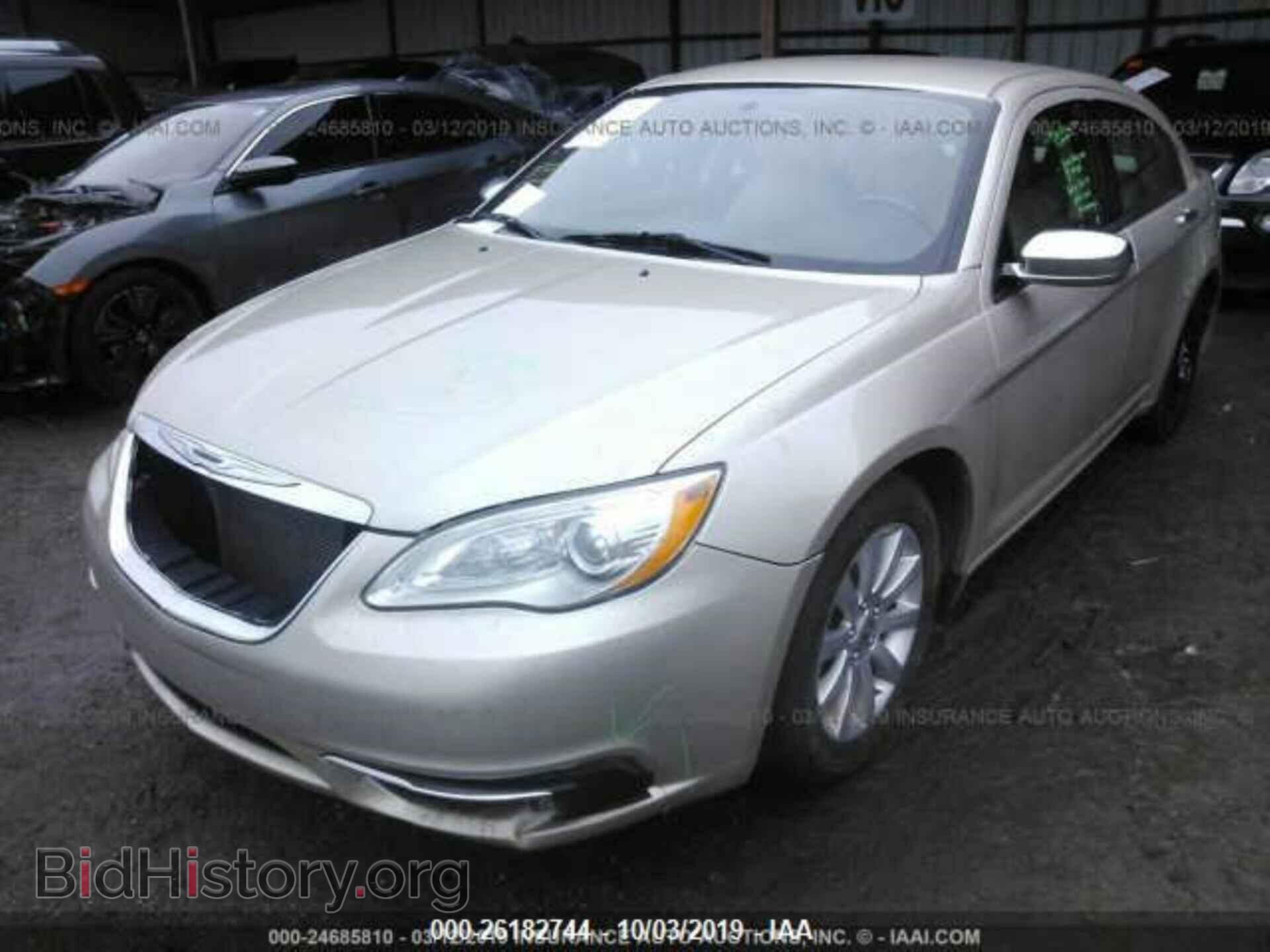 2013 CHRYSLER 200 - VIN: 1C3CCBCG5DN609915 - Photo 2