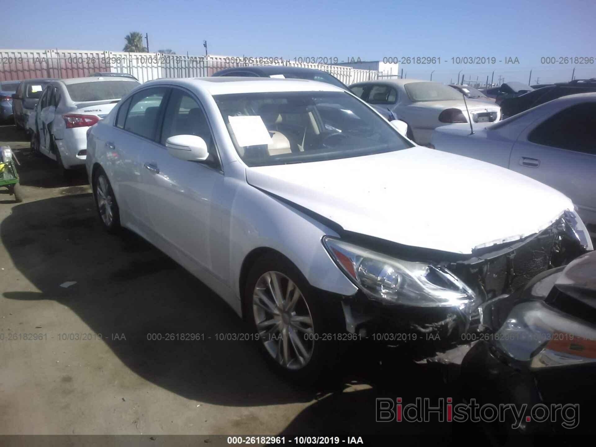 Photo KMHGC4DD0CU201545 - HYUNDAI GENESIS 2012