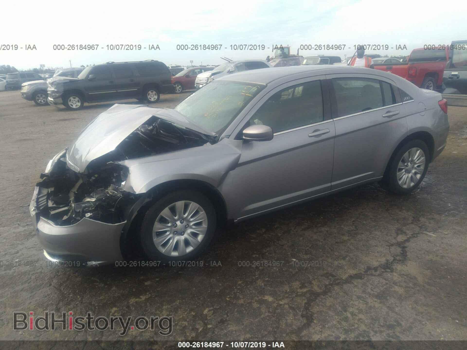 2014 CHRYSLER 200 - VIN: 1C3CCBAB0EN210161 - Фото 2