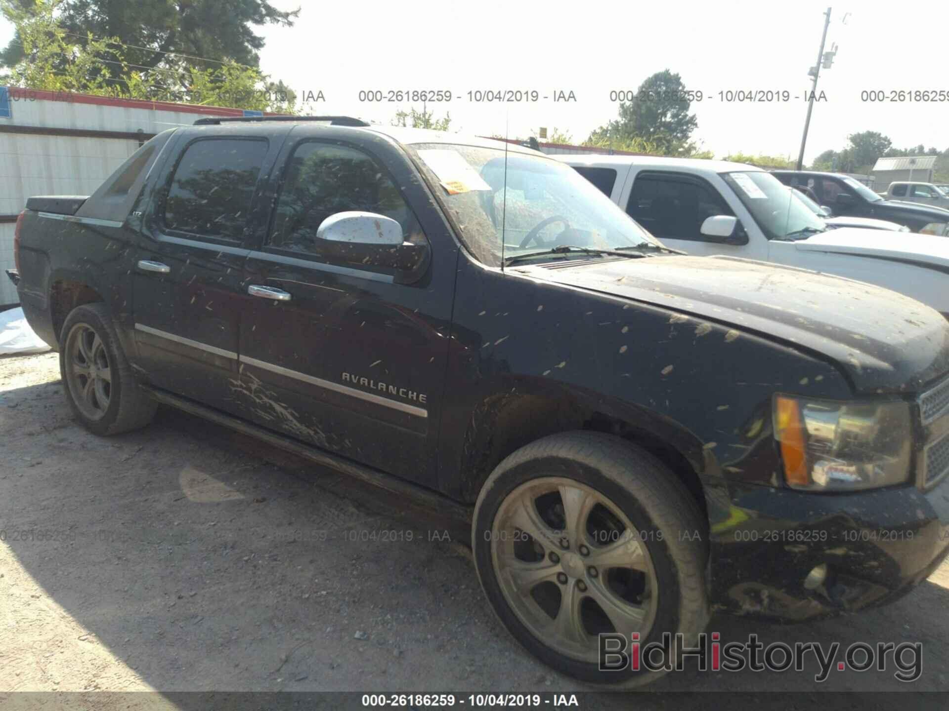 Photo 3GNVKGE0XAG215326 - CHEVROLET AVALANCHE 2010