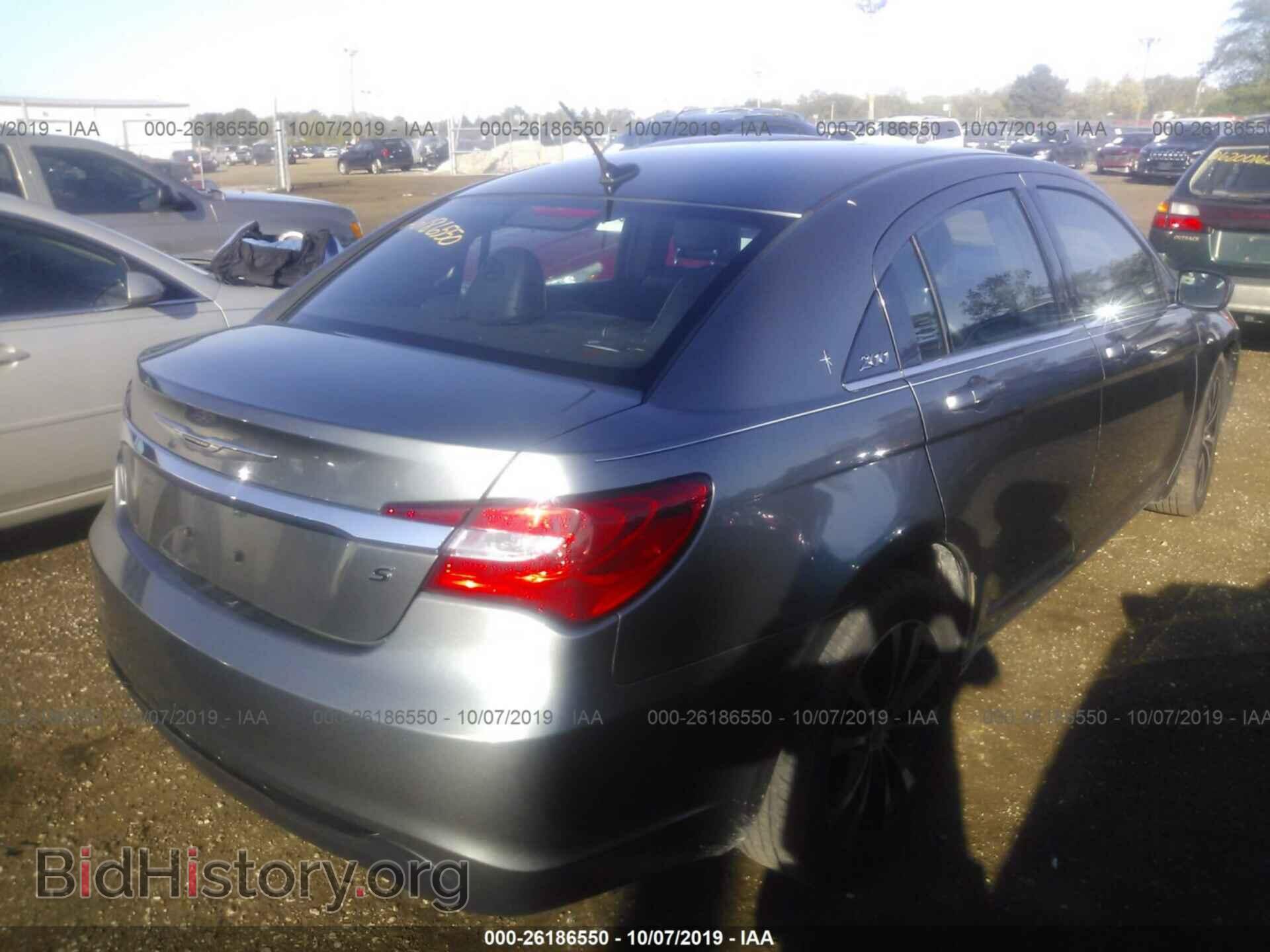 2013 CHRYSLER 200 - VIN: 1C3CCBCG0DN751539 - Фото 4