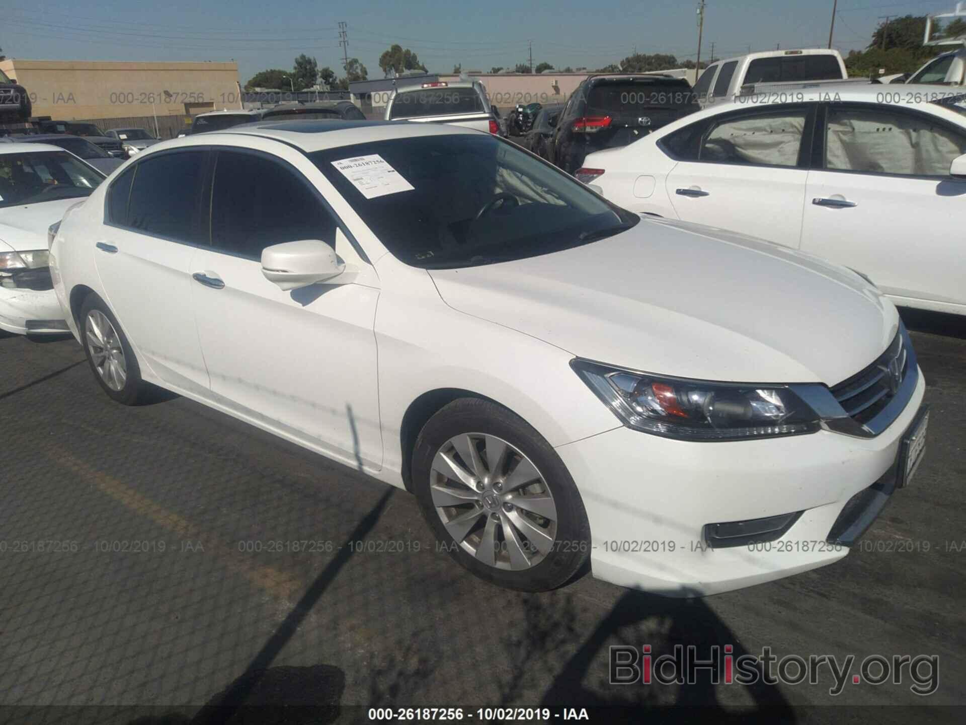 Photo 1HGCR2F83EA042421 - HONDA ACCORD 2014