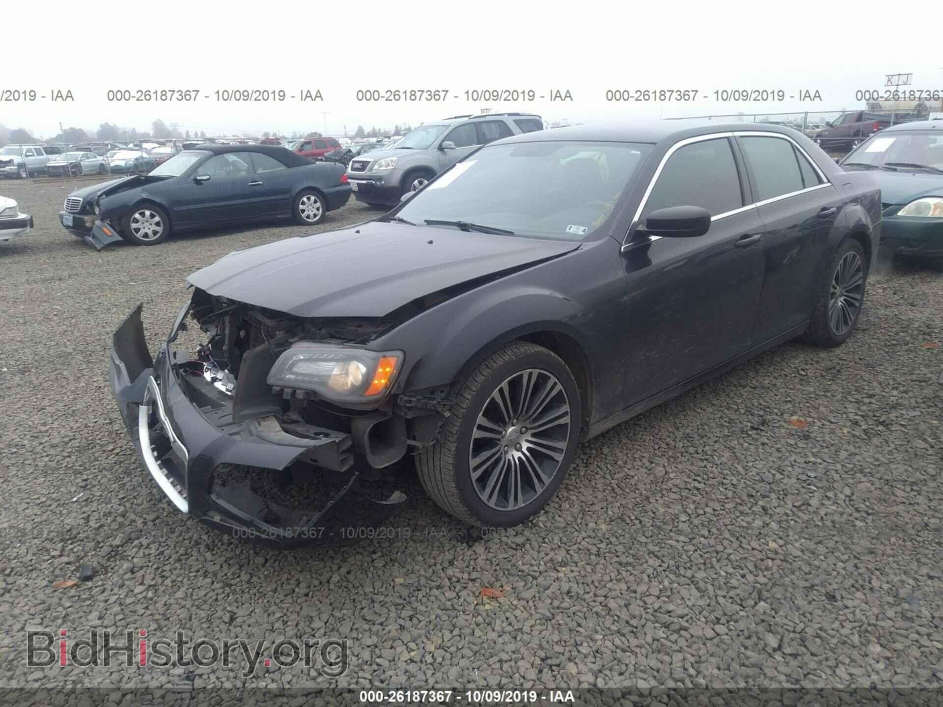 2012 CHRYSLER 300 - VIN: 2C3CCABG9CH173511 - Photo 2