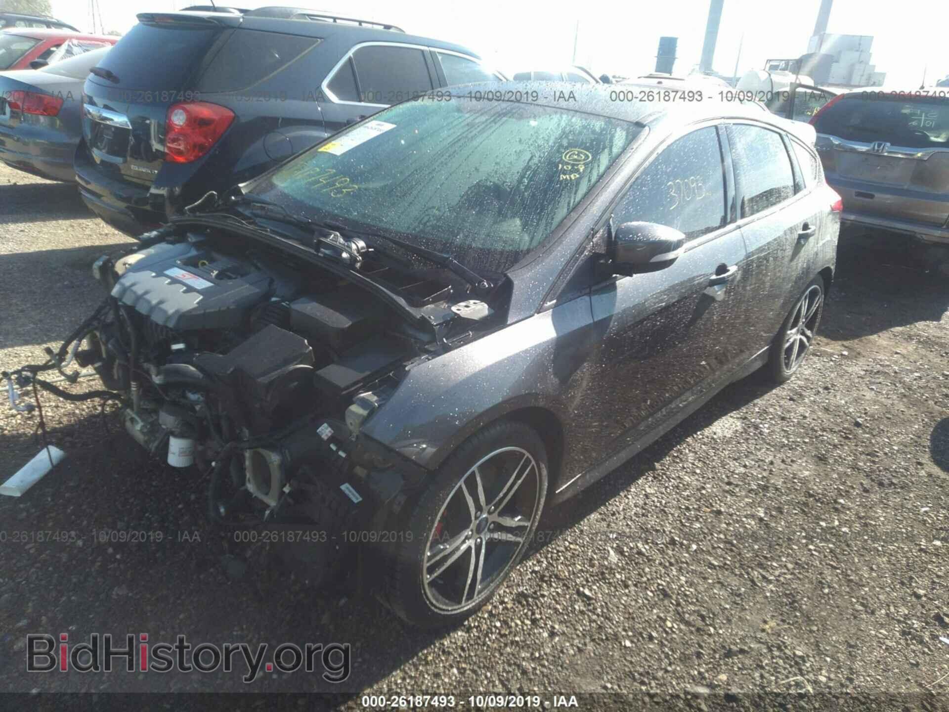 2017 FORD FOCUS - VIN: 1FADP3L96HL292584 - Фото 2