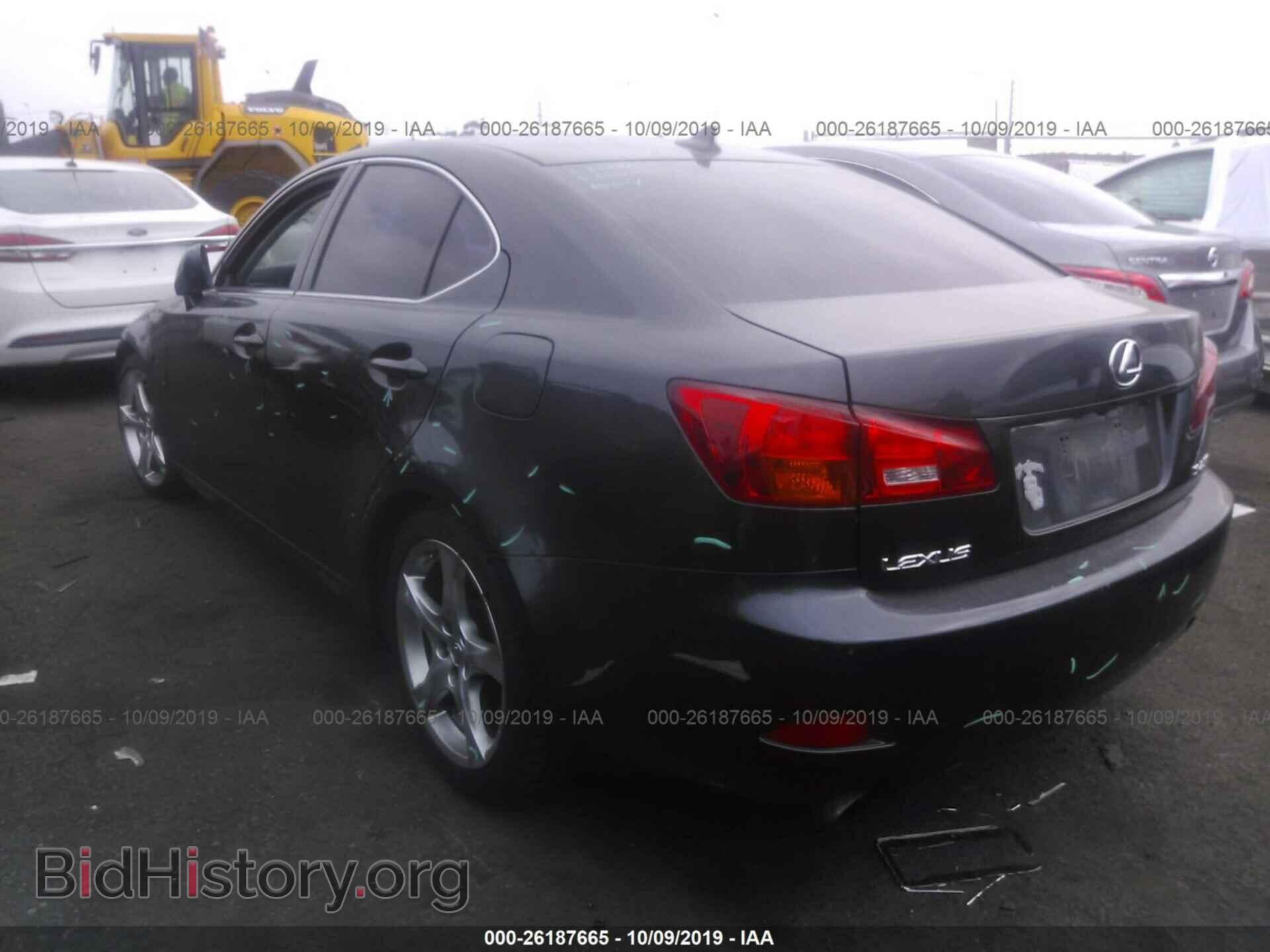 2007 LEXUS IS - VIN: JTHBK262072052006 - Photo 3