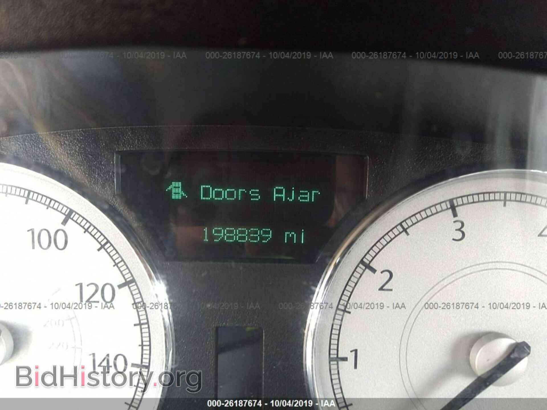 2006 CHRYSLER 300C - VIN: 2C3KA63H96H168741 - Фото 7
