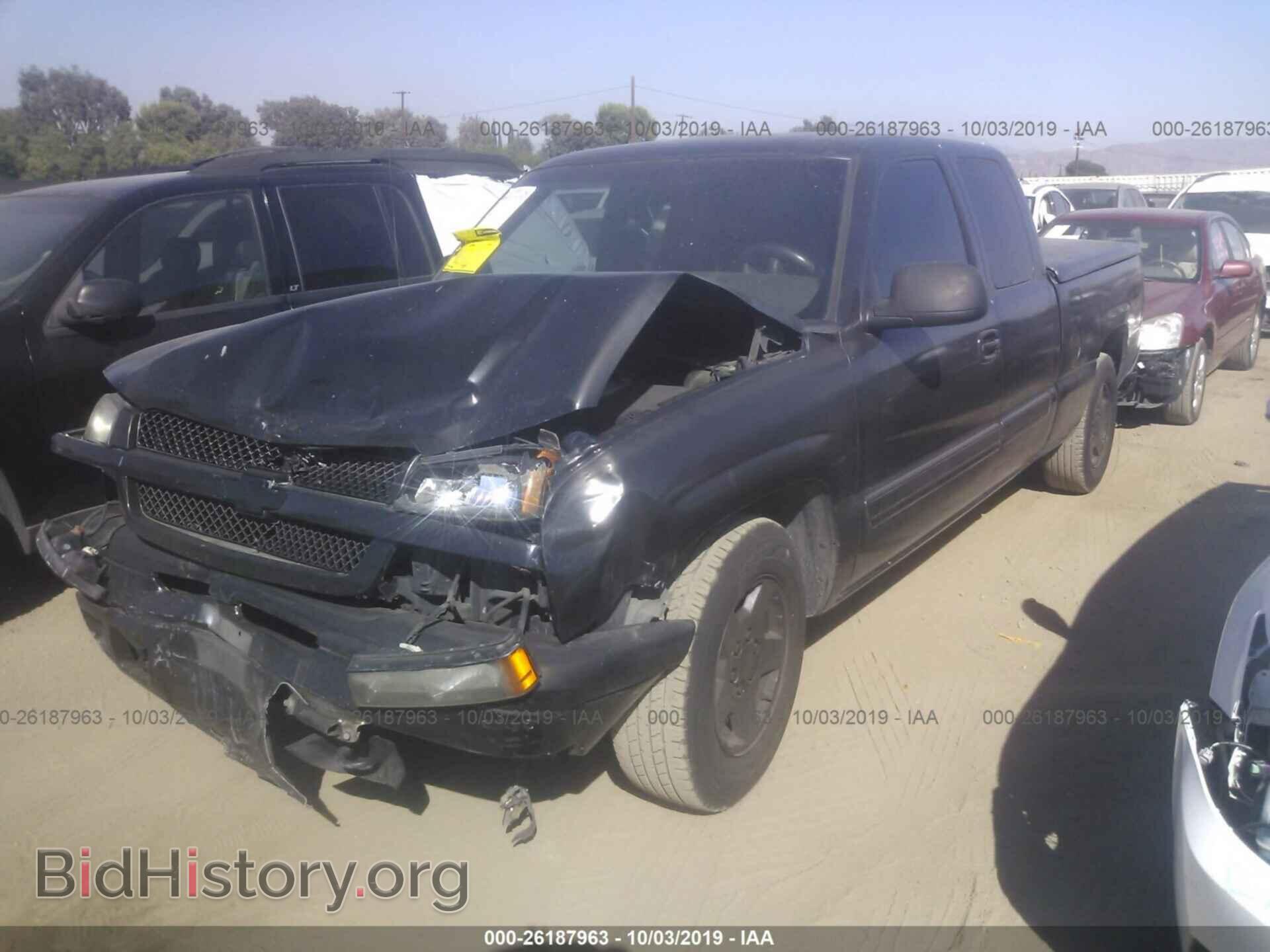 2005 CHEVROLET SILVERADO - VIN: 2GCEC19V051390966 - Фото 2
