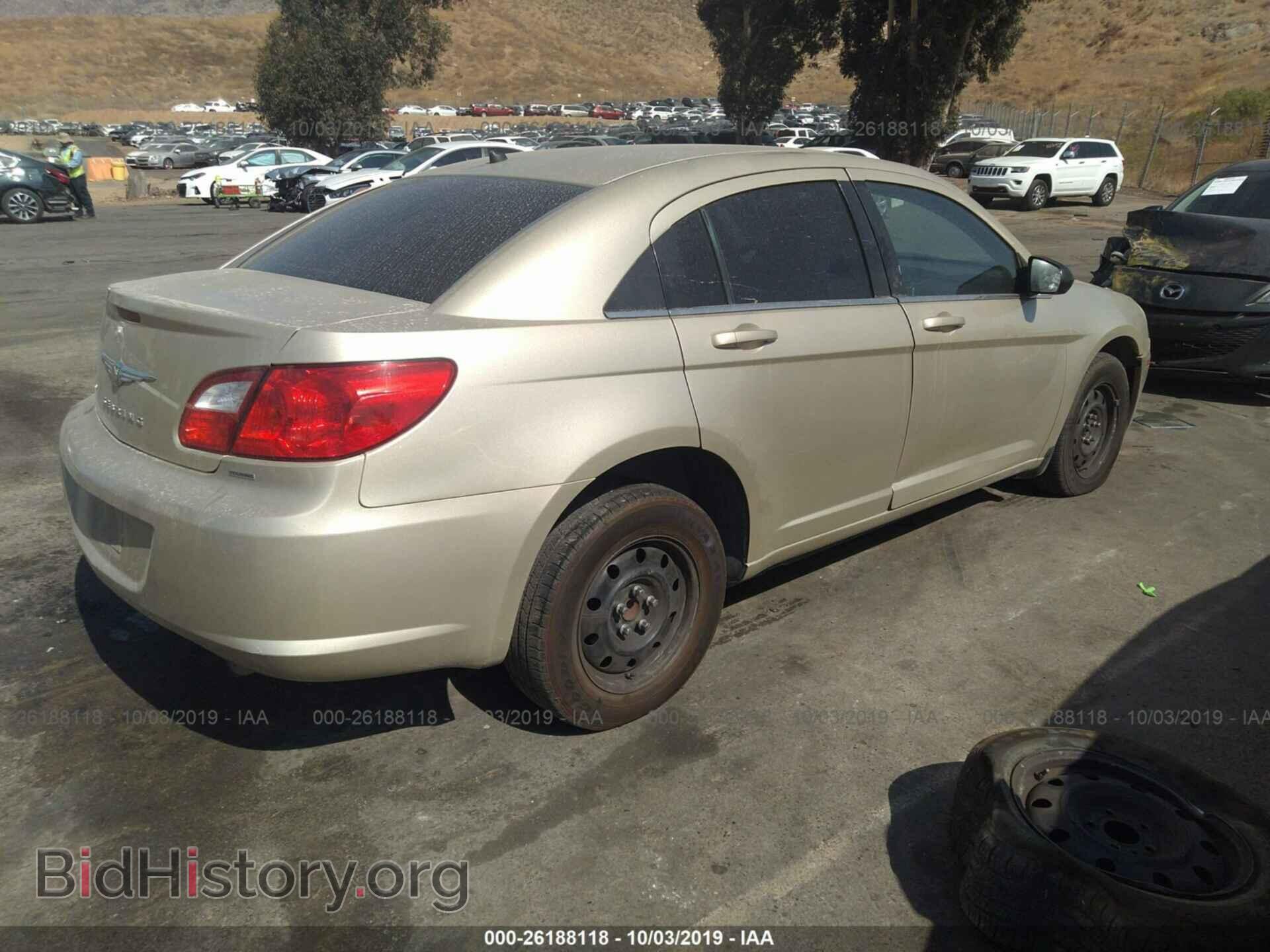 2010 CHRYSLER SEBRING - VIN: 1C3CC4FB8AN236800 - Фото 4