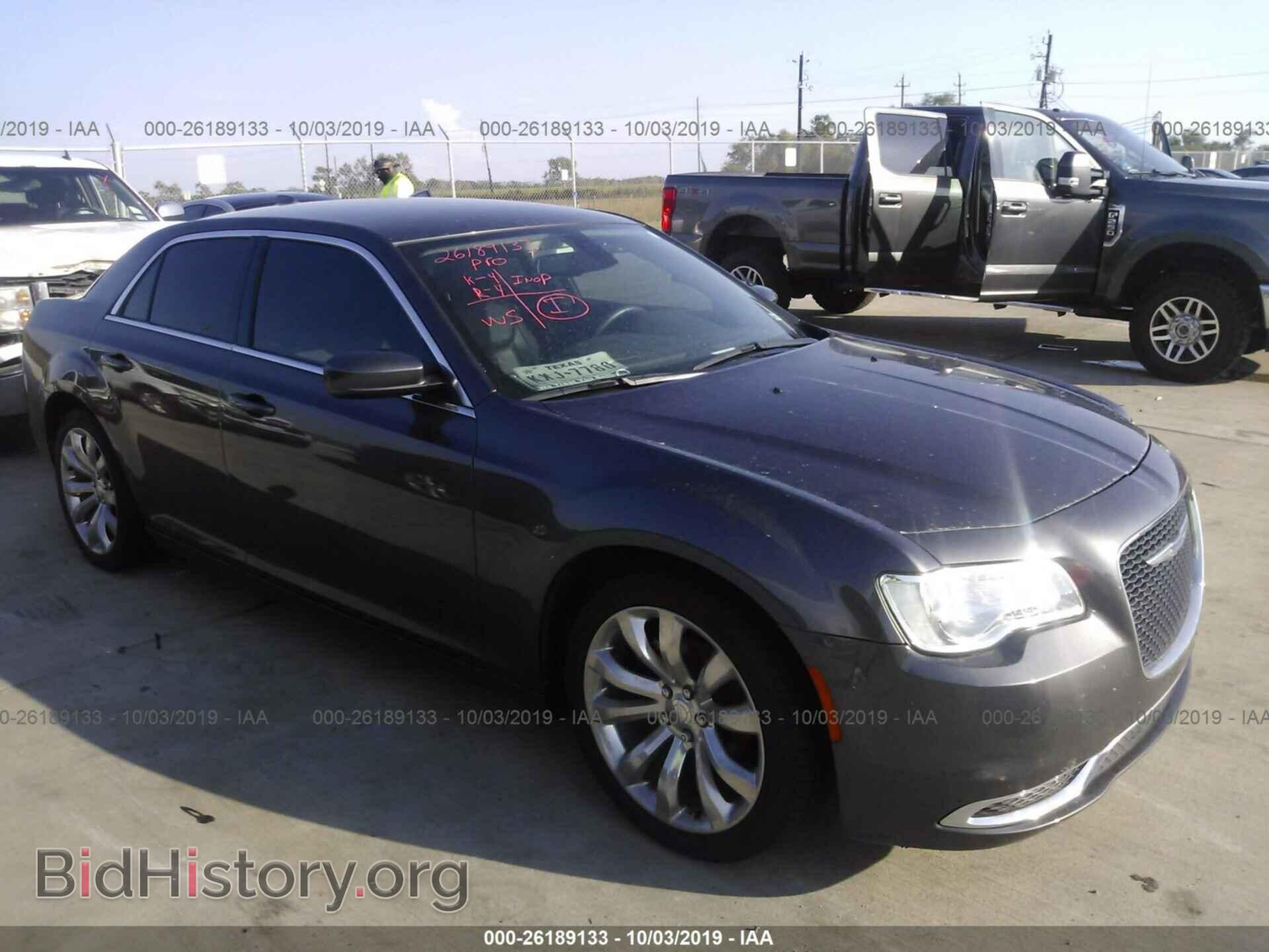 Фотография 2C3CCAAG3JH278320 - CHRYSLER 300 2018