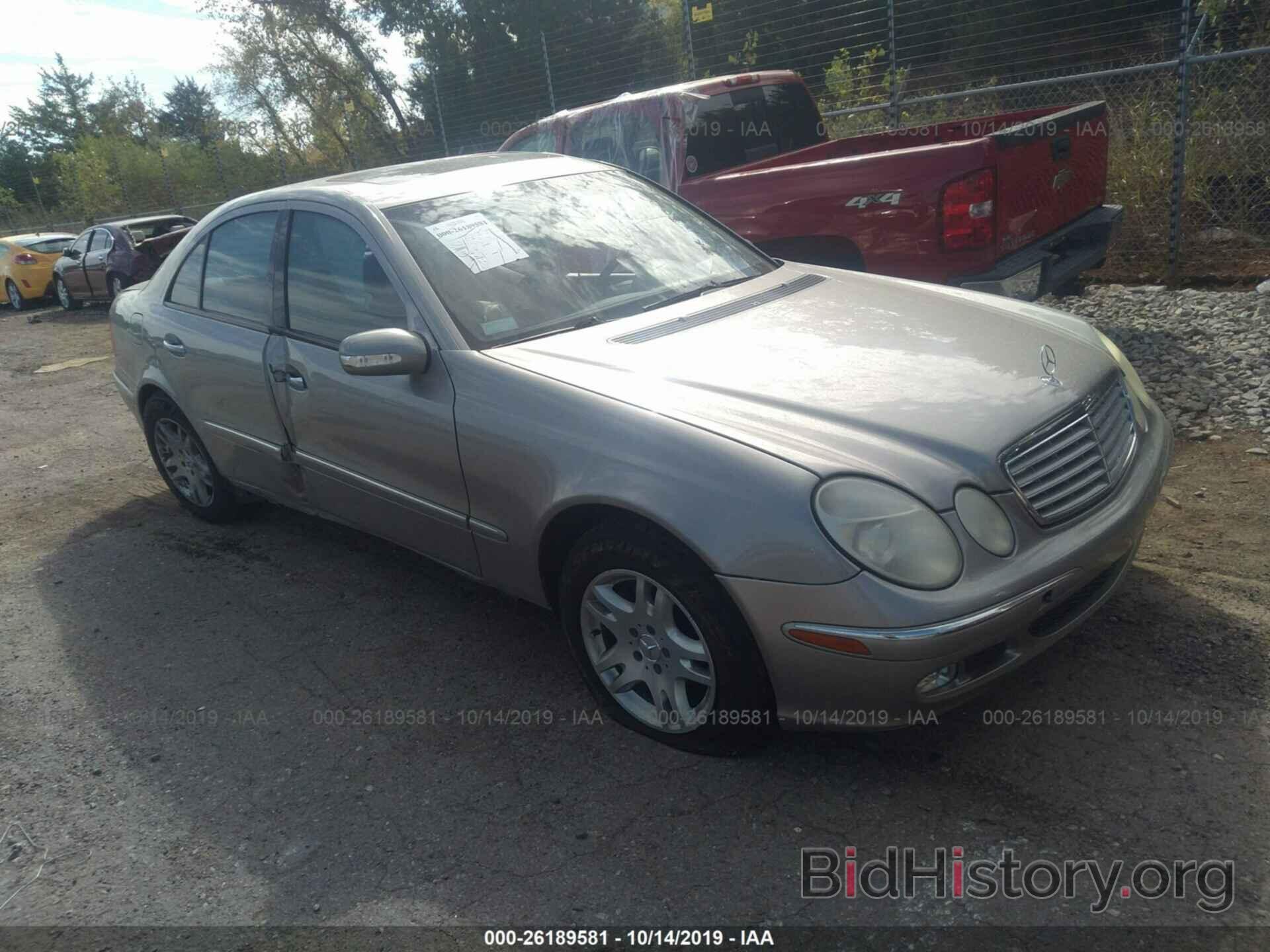 Photo WDBUF65J44A471703 - MERCEDES-BENZ E 2004