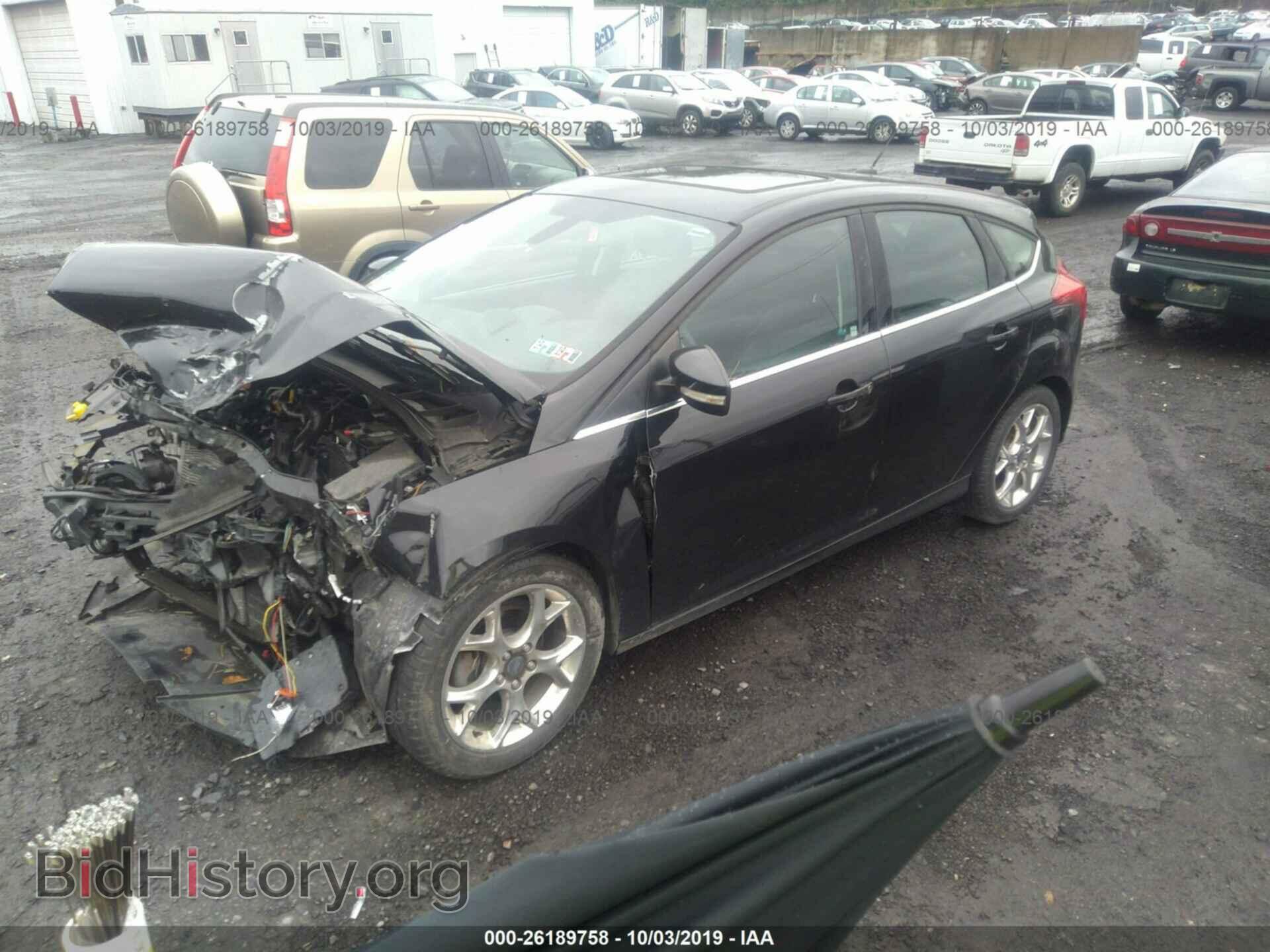 2012 Ford Focus - VIN: 1FAHP3M21CL442287 - Фото 2