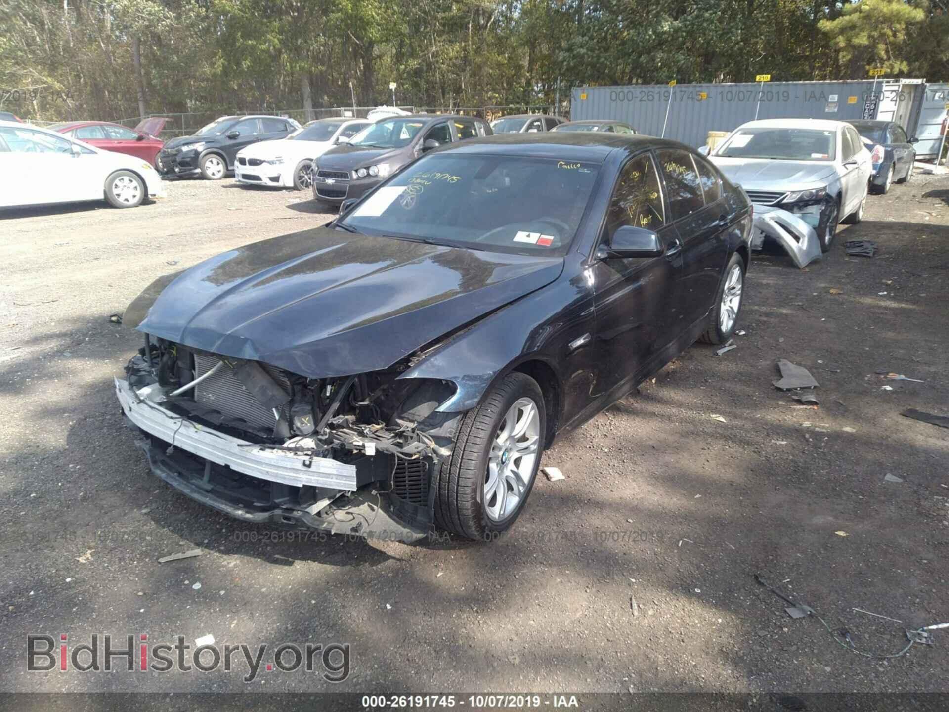 2013 BMW 528 - VIN: WBAXH5C59DD111766 - Фото 2