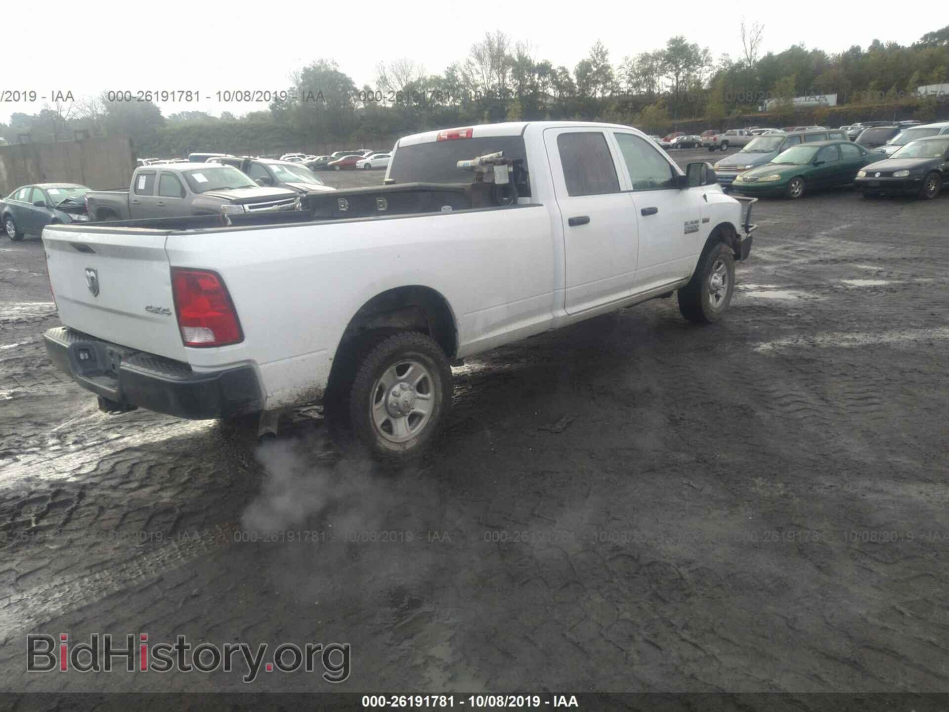 2018 RAM 2500 - VIN: 3C6UR5HJ8JG240077 - Фото 4