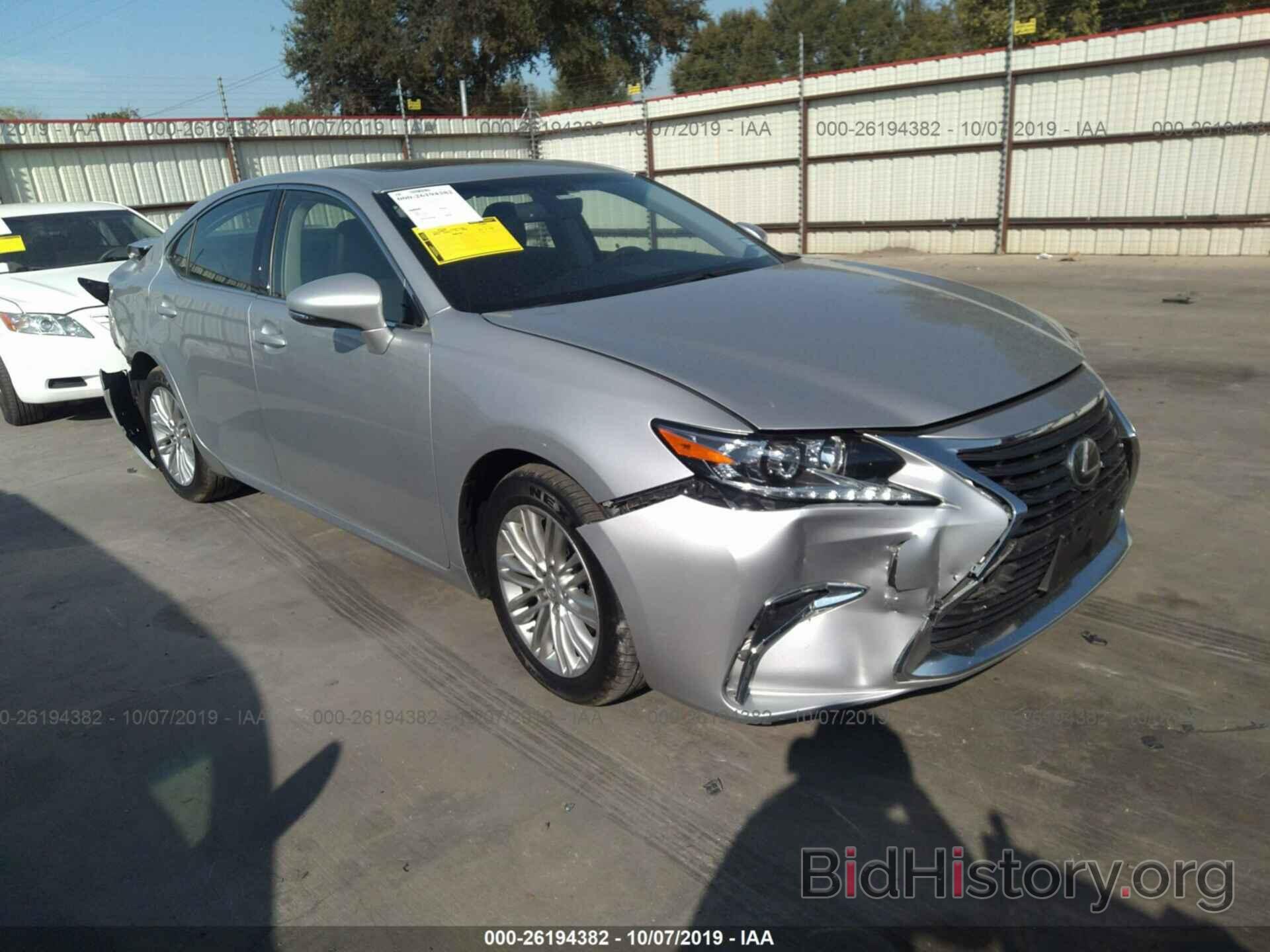 Photo JTHBK1GG7G2214766 - LEXUS ES 2016