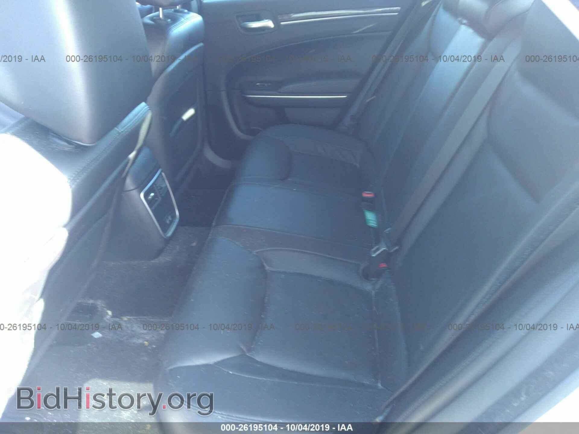 2016 CHRYSLER 300 - VIN: 2C3CCARG9GH235677 - Фото 8