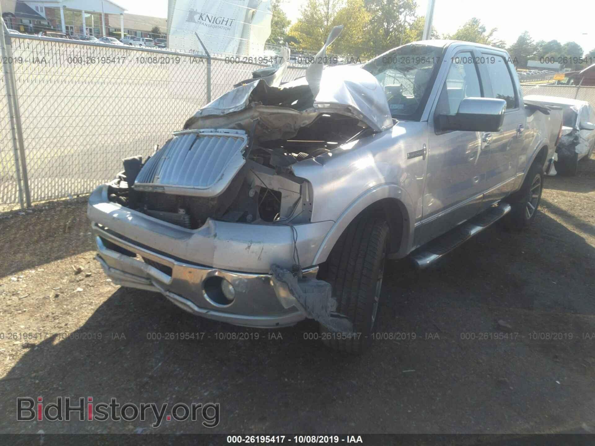 2006 LINCOLN MARK LT - VIN: 5LTPW18596FJ21020 - Фото 2