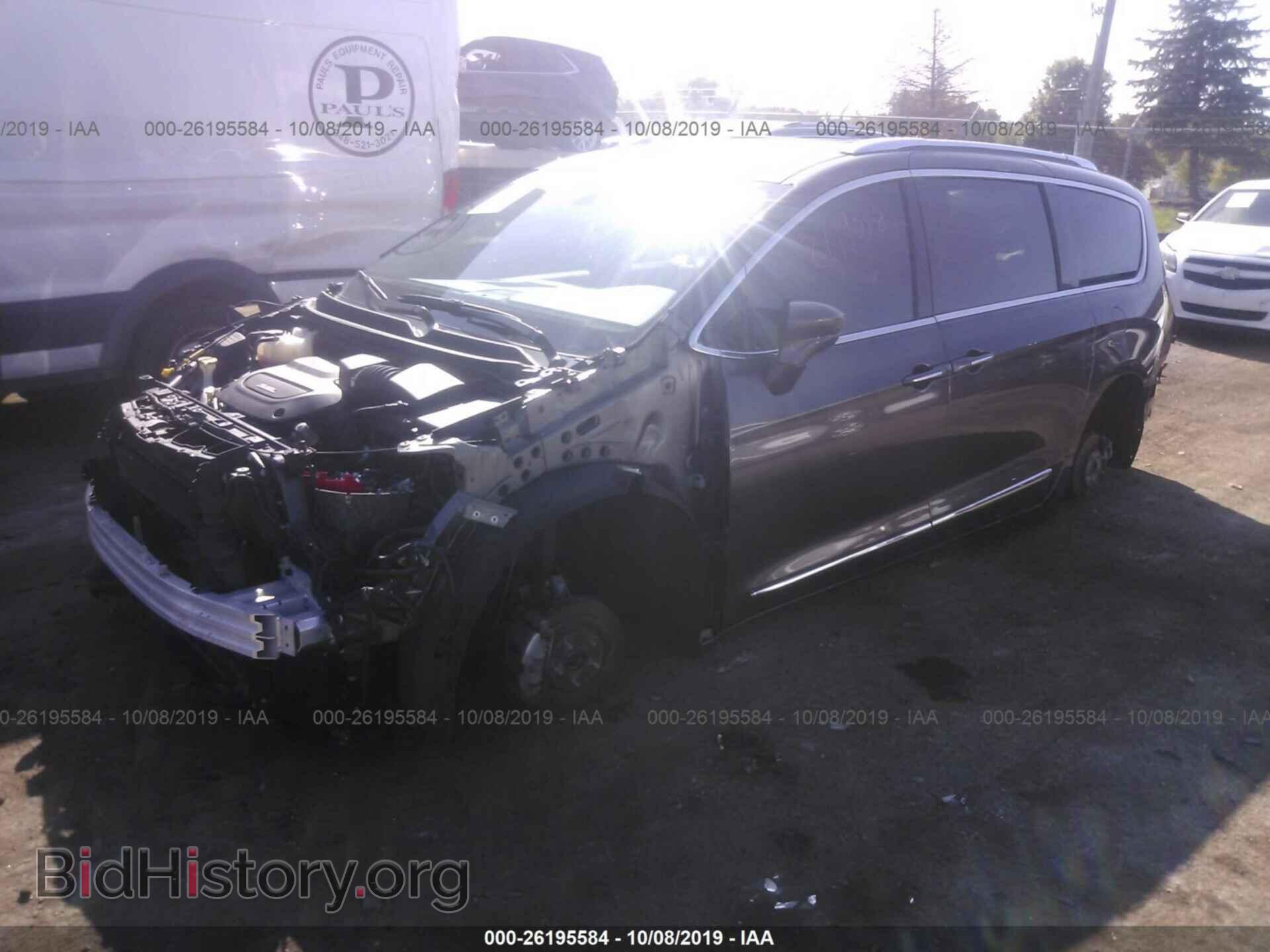 2018 CHRYSLER PACIFICA - VIN: 2C4RC1EG0JR144438 - Фото 2