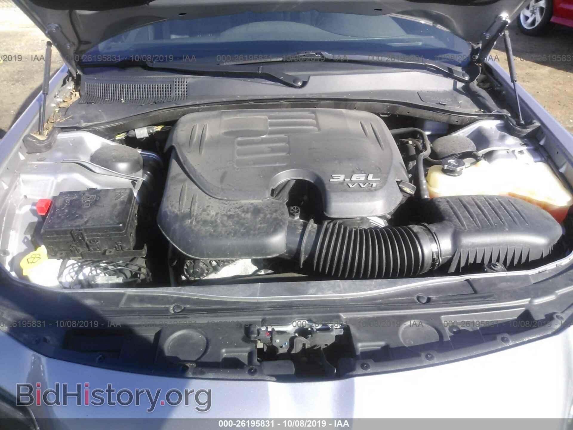 2015 CHRYSLER 300 - VIN: 2C3CCABG1FH780653 - Фото 10