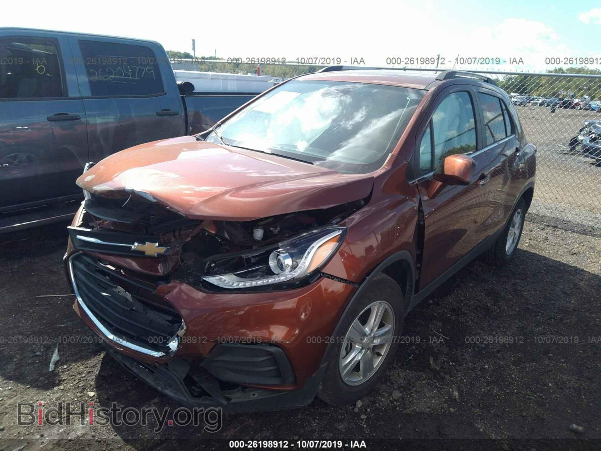 2019 CHEVROLET TRAX - VIN: 3GNCJLSB3KL235340 - Photo 2