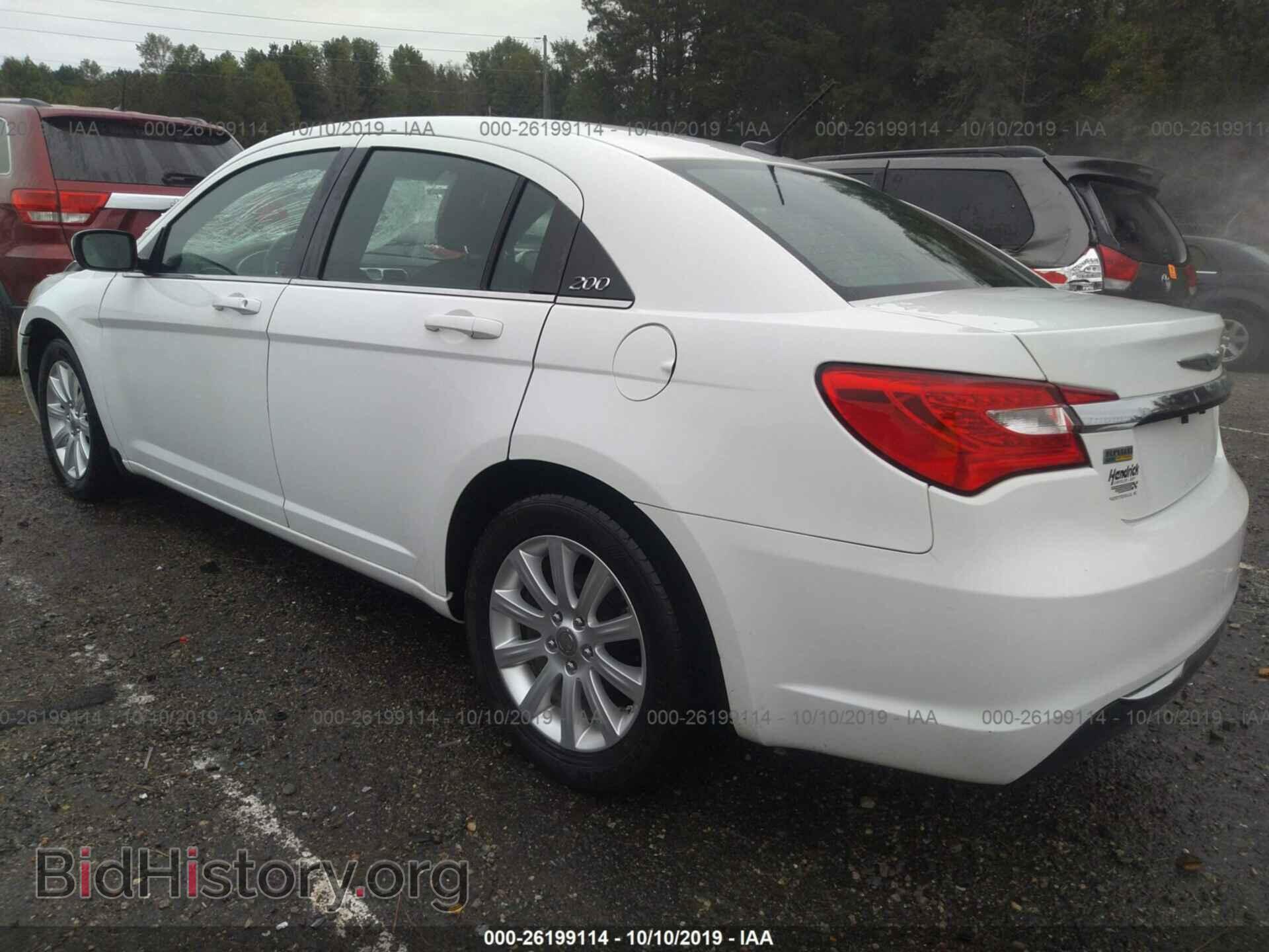2013 CHRYSLER 200 - VIN: 1C3CCBBG1DN532090 - Photo 3