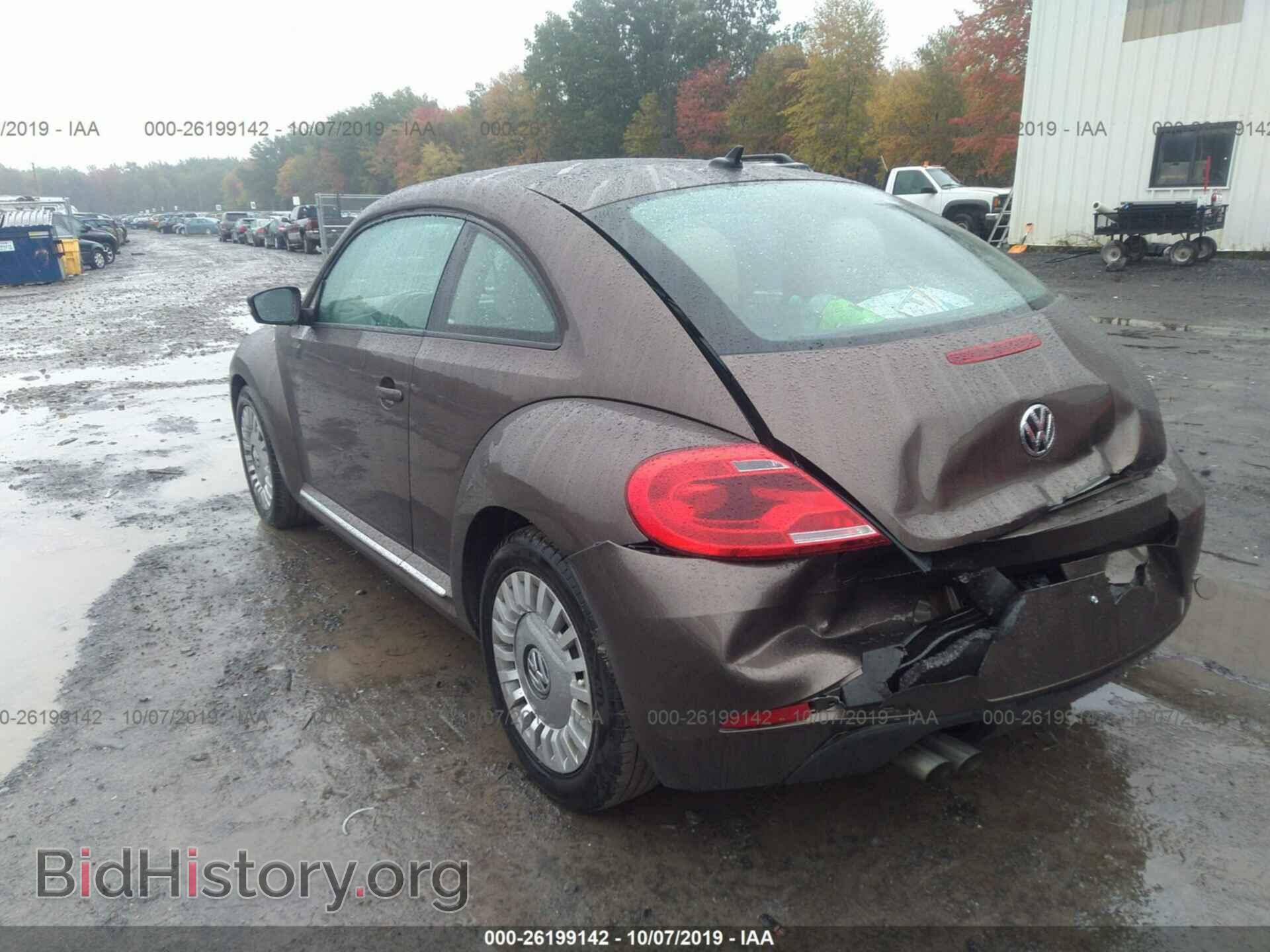2014 VOLKSWAGEN BEETLE - VIN: 3VWH17AT2EM662469 - Фото 3