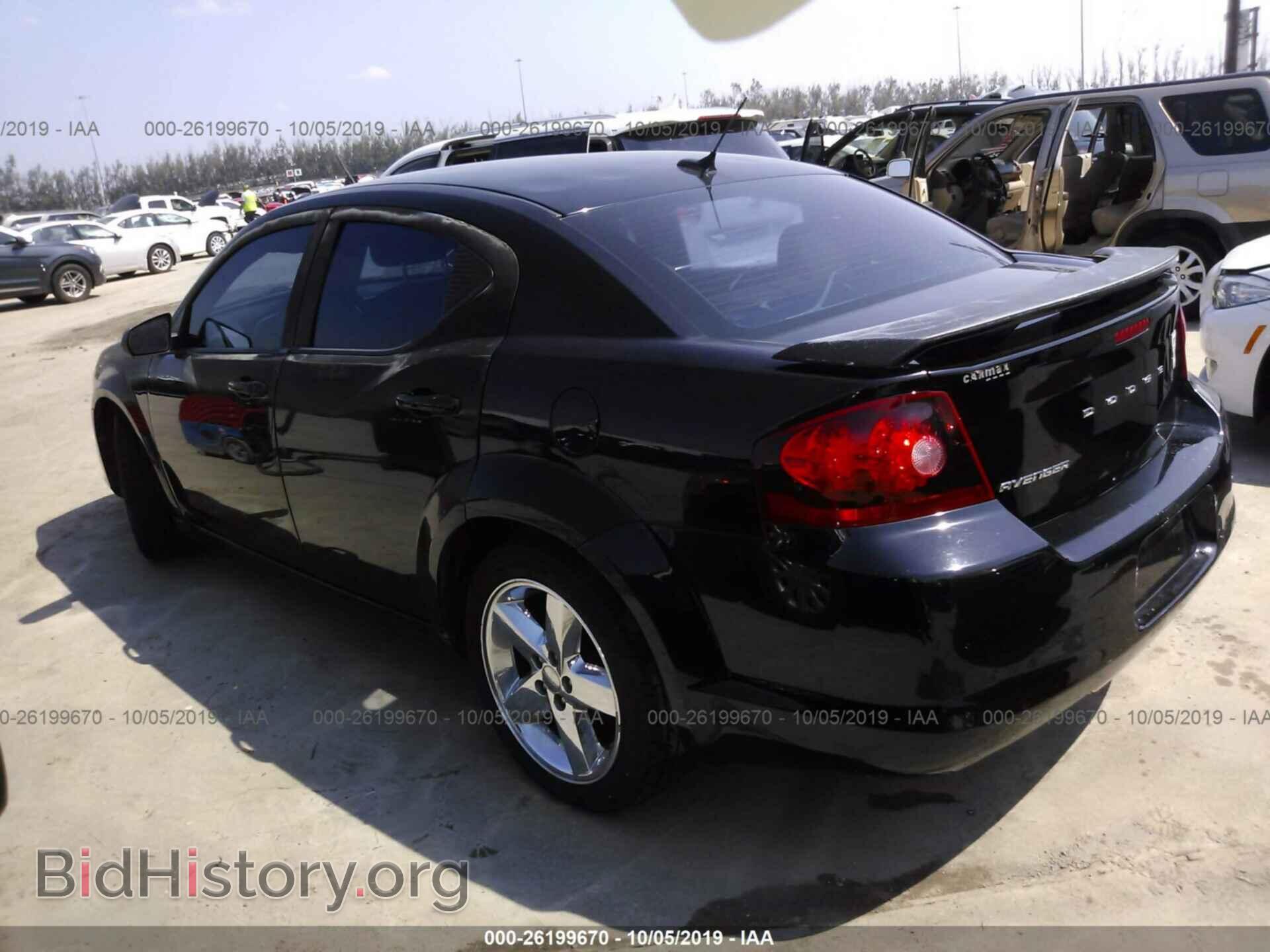 2011 DODGE AVENGER - VIN: 1B3BD4FB8BN551782 - Фото 3