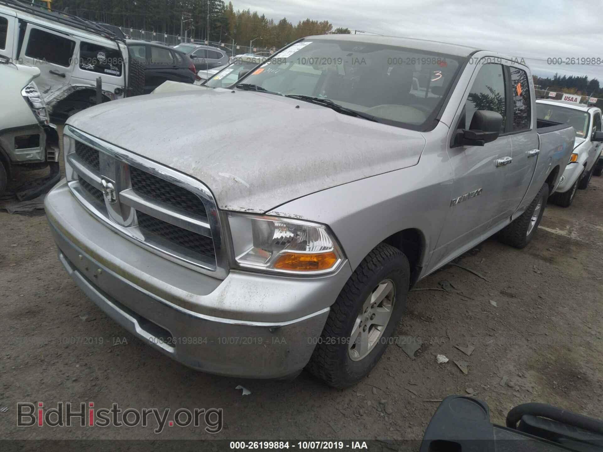 2011 DODGE RAM 1500 - VIN: 1D7RV1GPXBS652185 - Фото 2