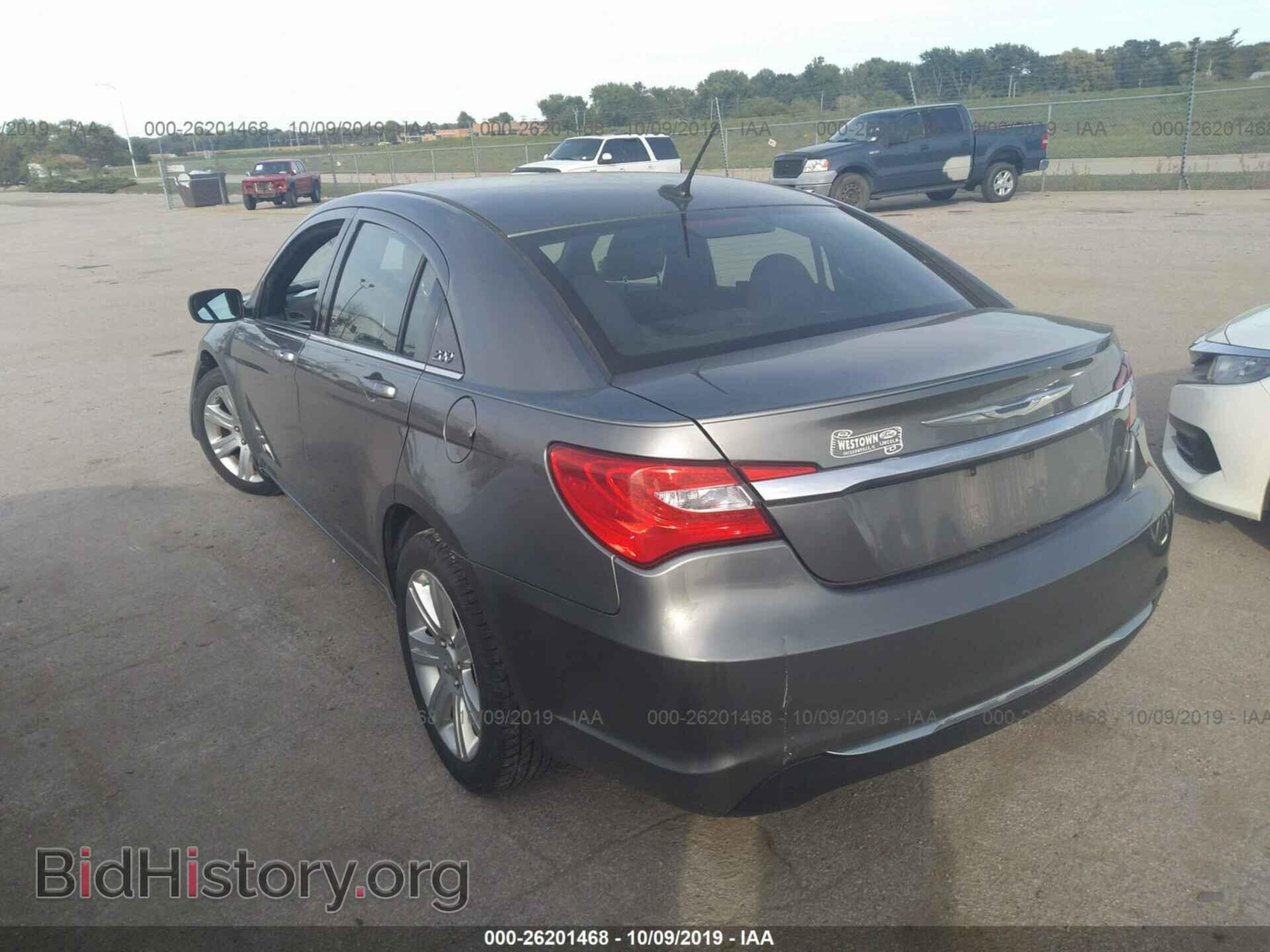 2013 CHRYSLER 200 - VIN: 1C3CCBAB5DN686923 - Photo 3