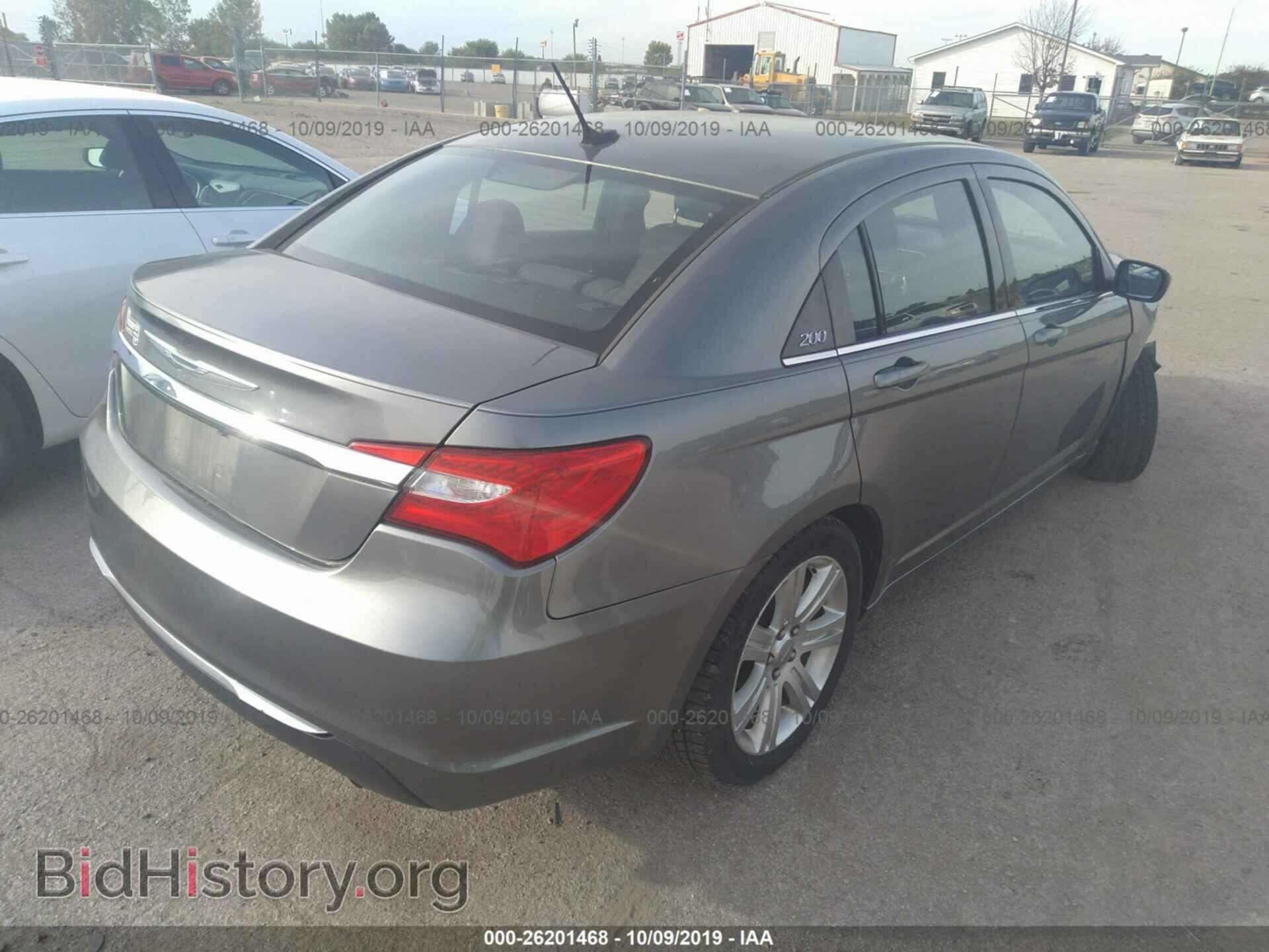 2013 CHRYSLER 200 - VIN: 1C3CCBAB5DN686923 - Photo 4