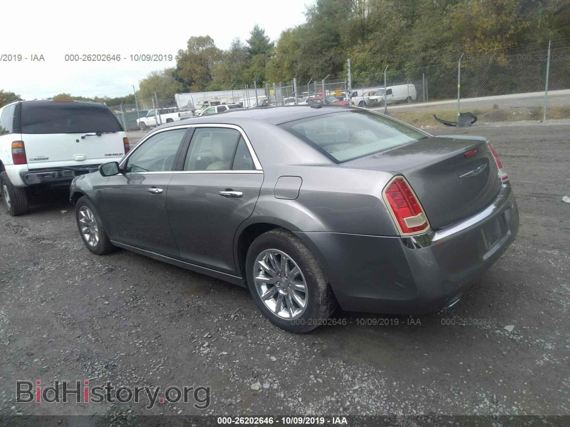 2012 CHRYSLER 300 - VIN: 2C3CCACG2CH228976 - Фото 3