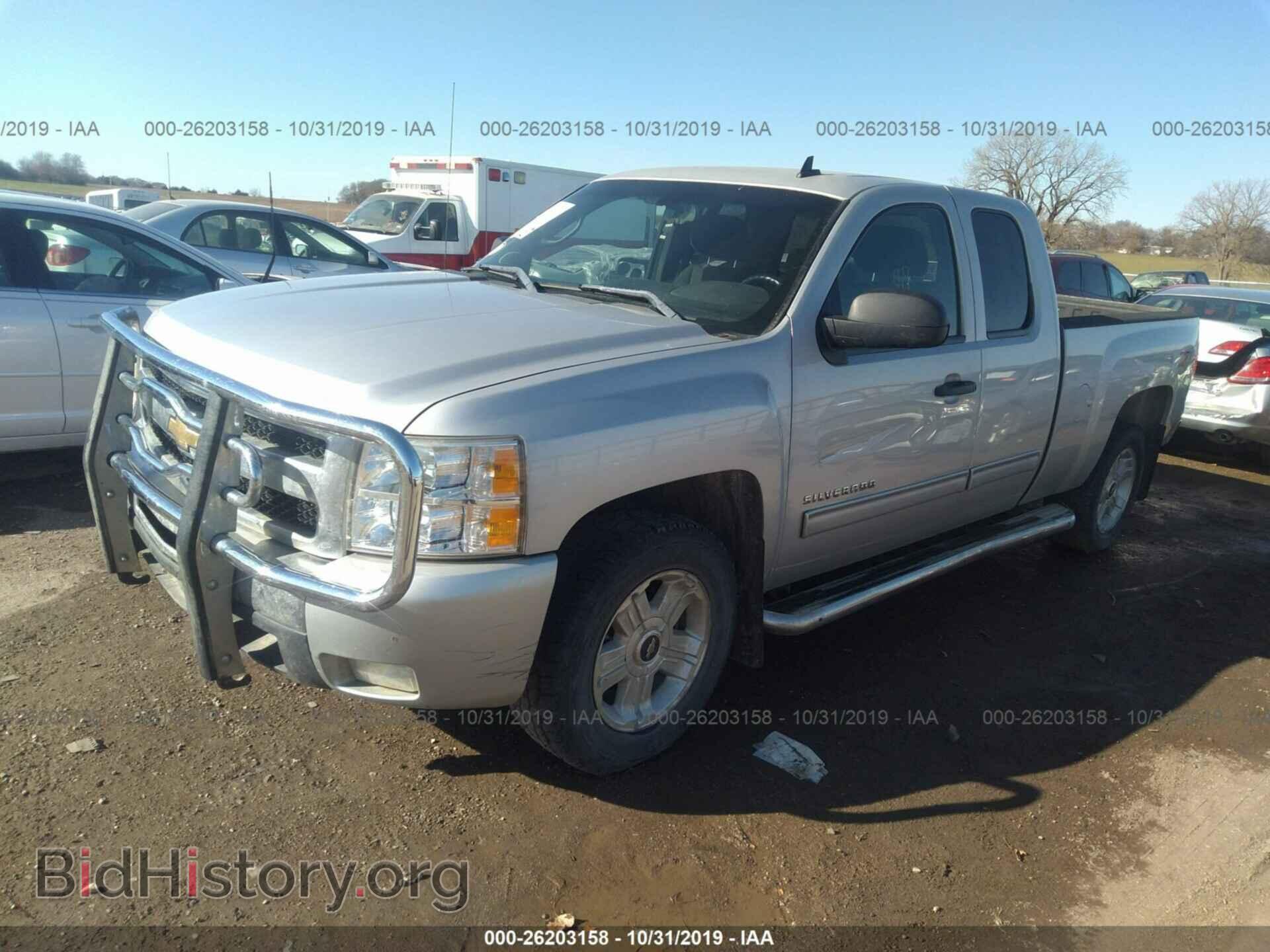 2011 CHEVROLET SILVERADO - VIN: 1GCRKSE36BZ224761 - Фото 2