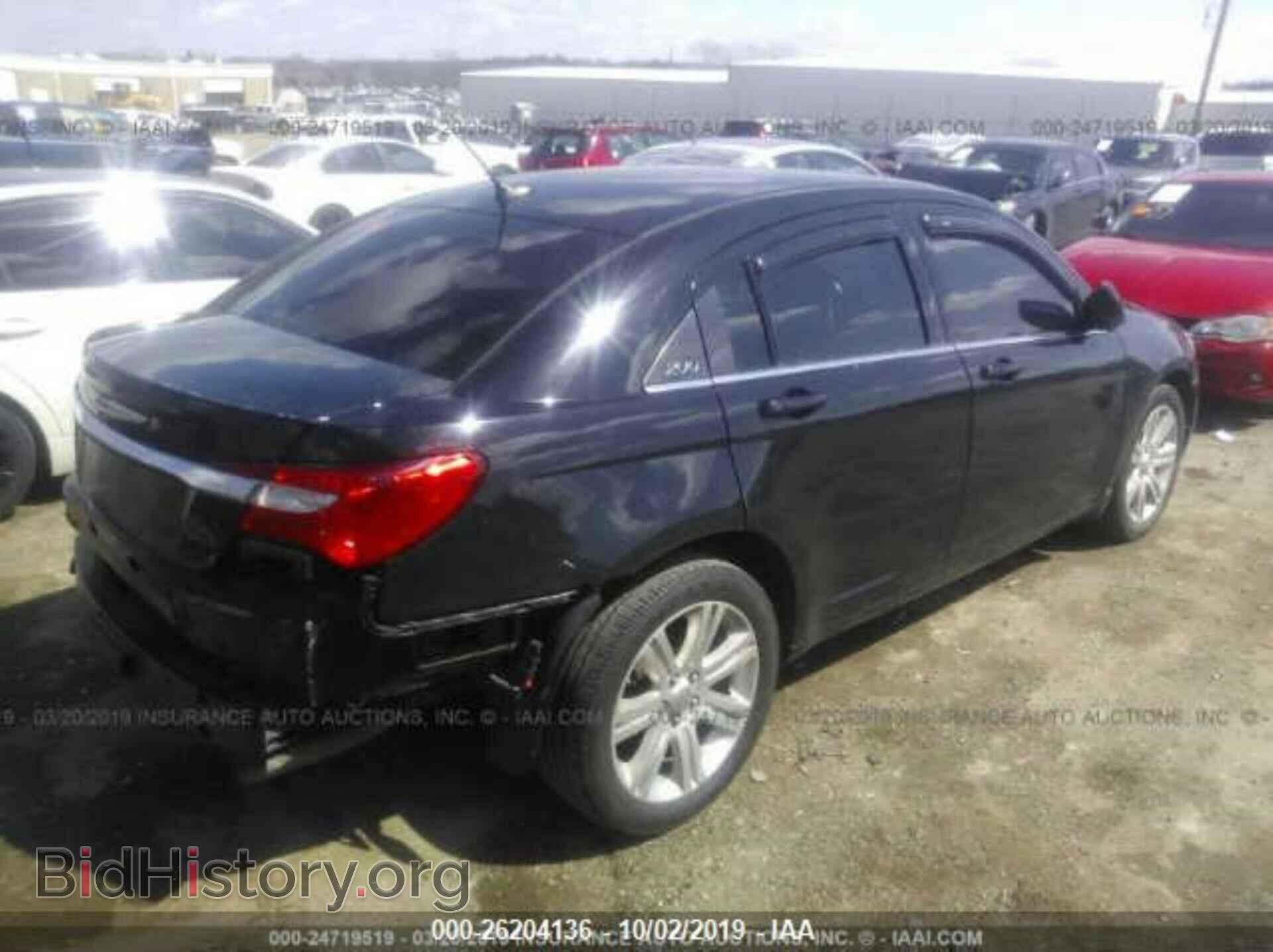 2013 CHRYSLER 200 - VIN: 1C3CCBBB3DN695893 - Photo 4