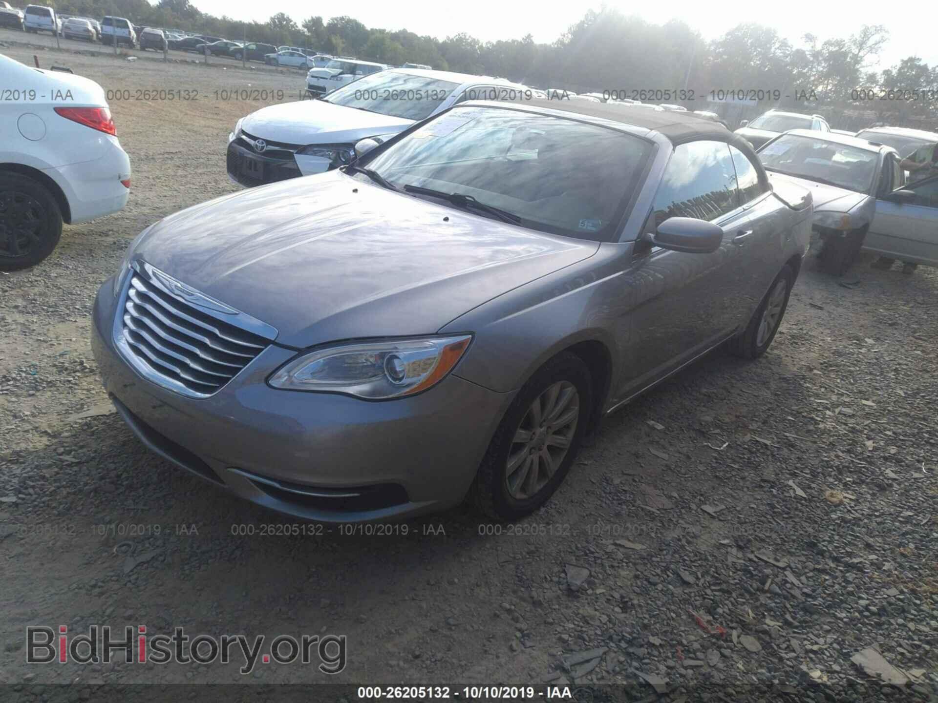2013 CHRYSLER 200 - VIN: 1C3BCBEG3DN510129 - Фото 2