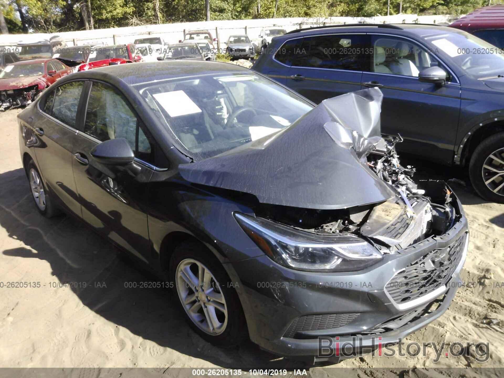 Photo 1G1BE5SMXJ7188325 - CHEVROLET CRUZE 2018