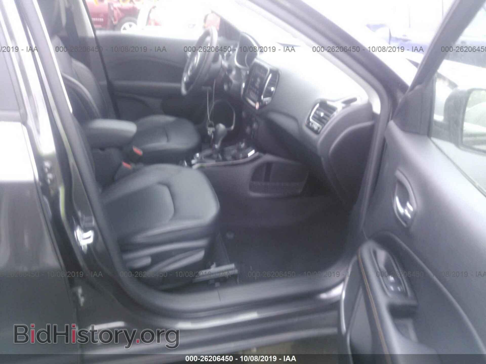 2019 JEEP COMPASS - VIN: 3C4NJDCB8KT771884 - Фото 5