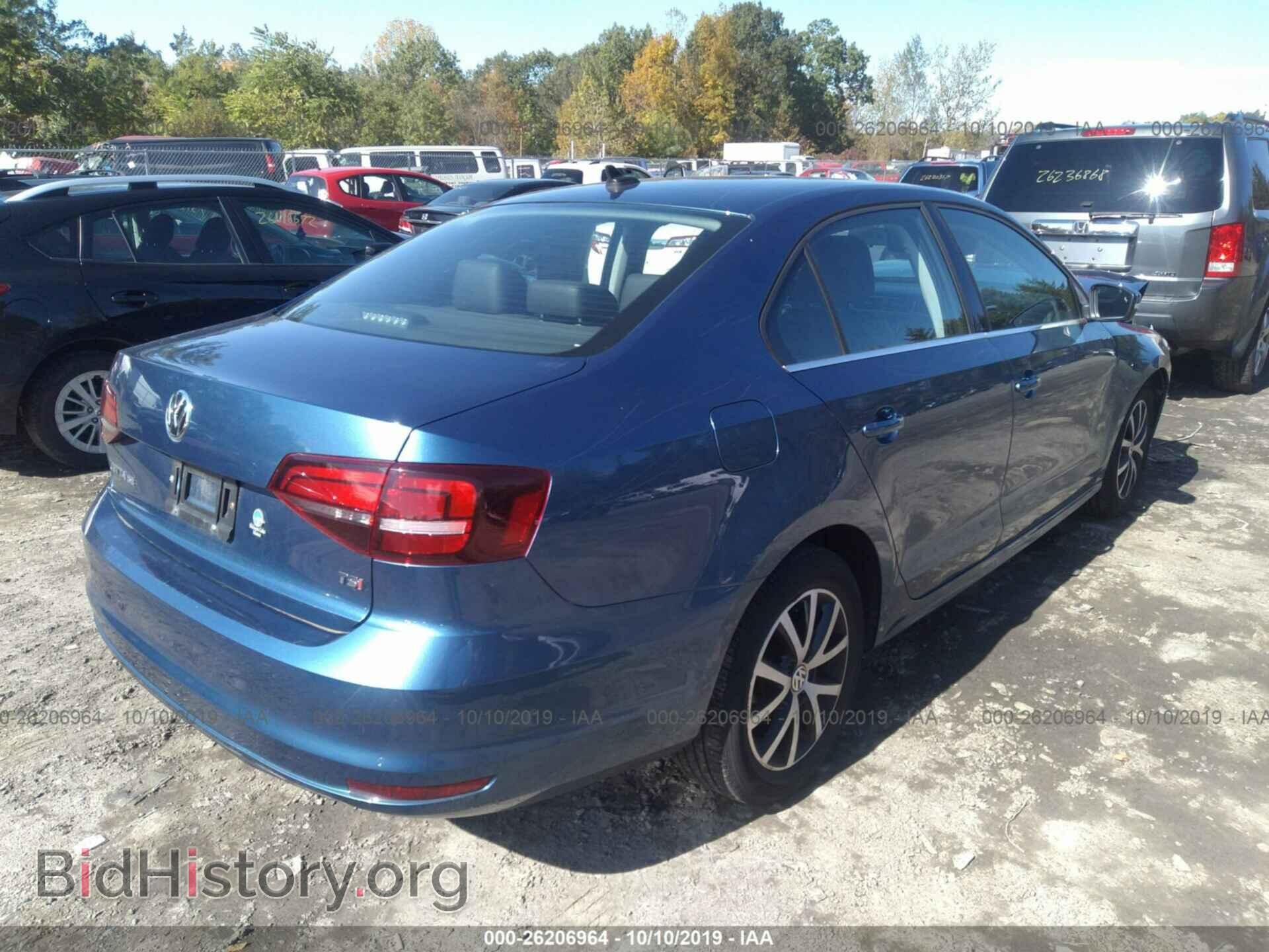 2017 VOLKSWAGEN JETTA - VIN: 3VWDB7AJ8HM267033 - Фото 4