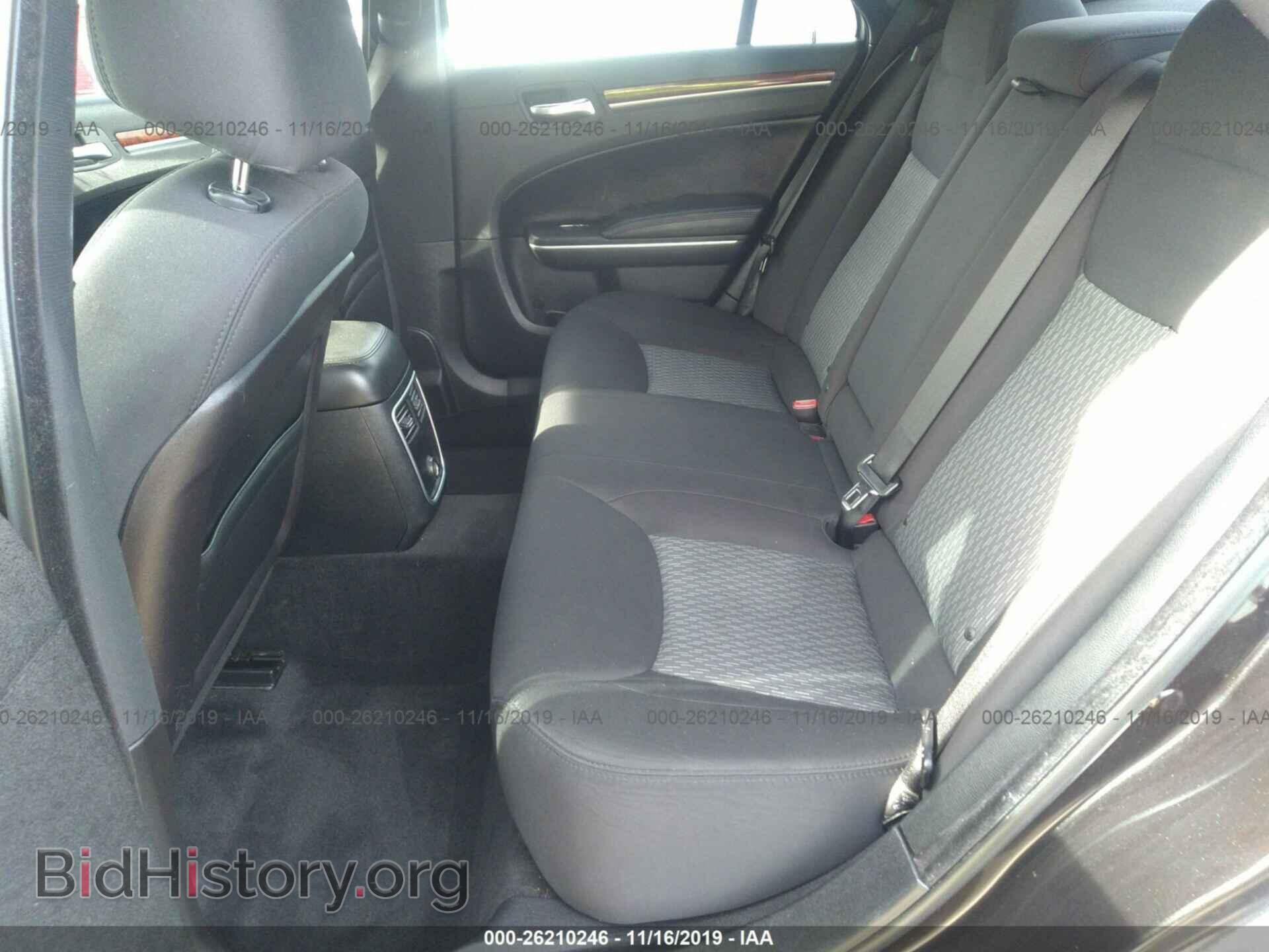 2012 CHRYSLER 300 - VIN: 2C3CCAAG8CH311900 - Фото 8