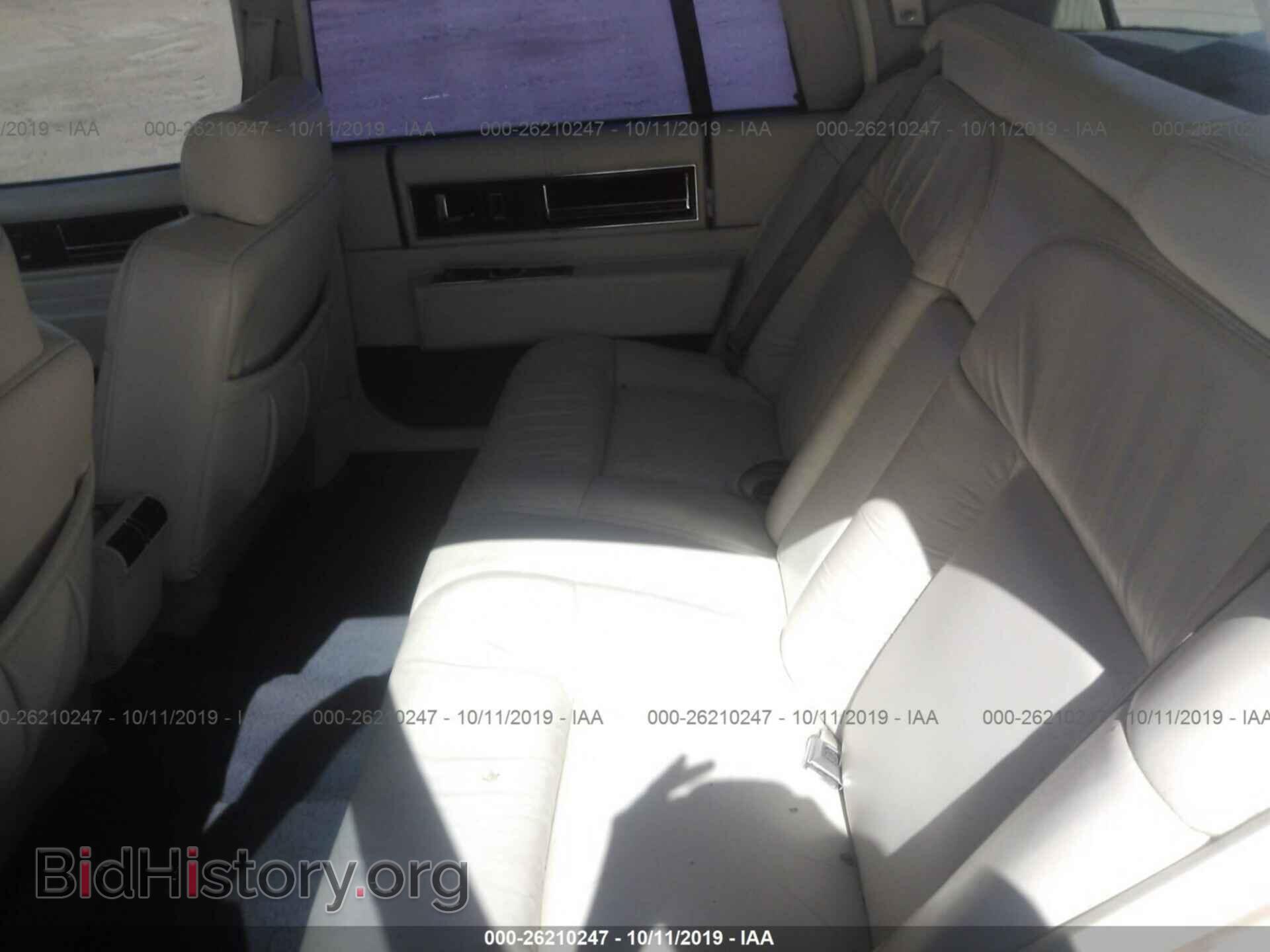 1993 CADILLAC DEVILLE - VIN: 1G6CD53B1P4299869 - Photo 8