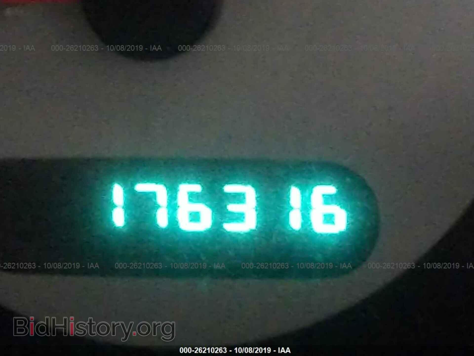 2002 CHRYSLER VOYAGER - VIN: 1C4GJ25B82B548238 - Фото 7
