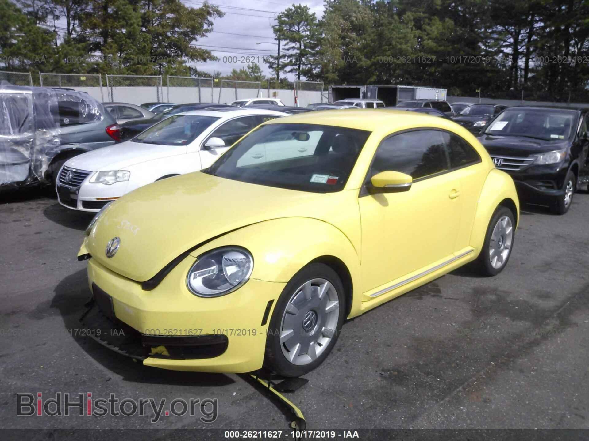 2012 VOLKSWAGEN BEETLE - VIN: 3VWJP7AT6CM605575 - Фото 2