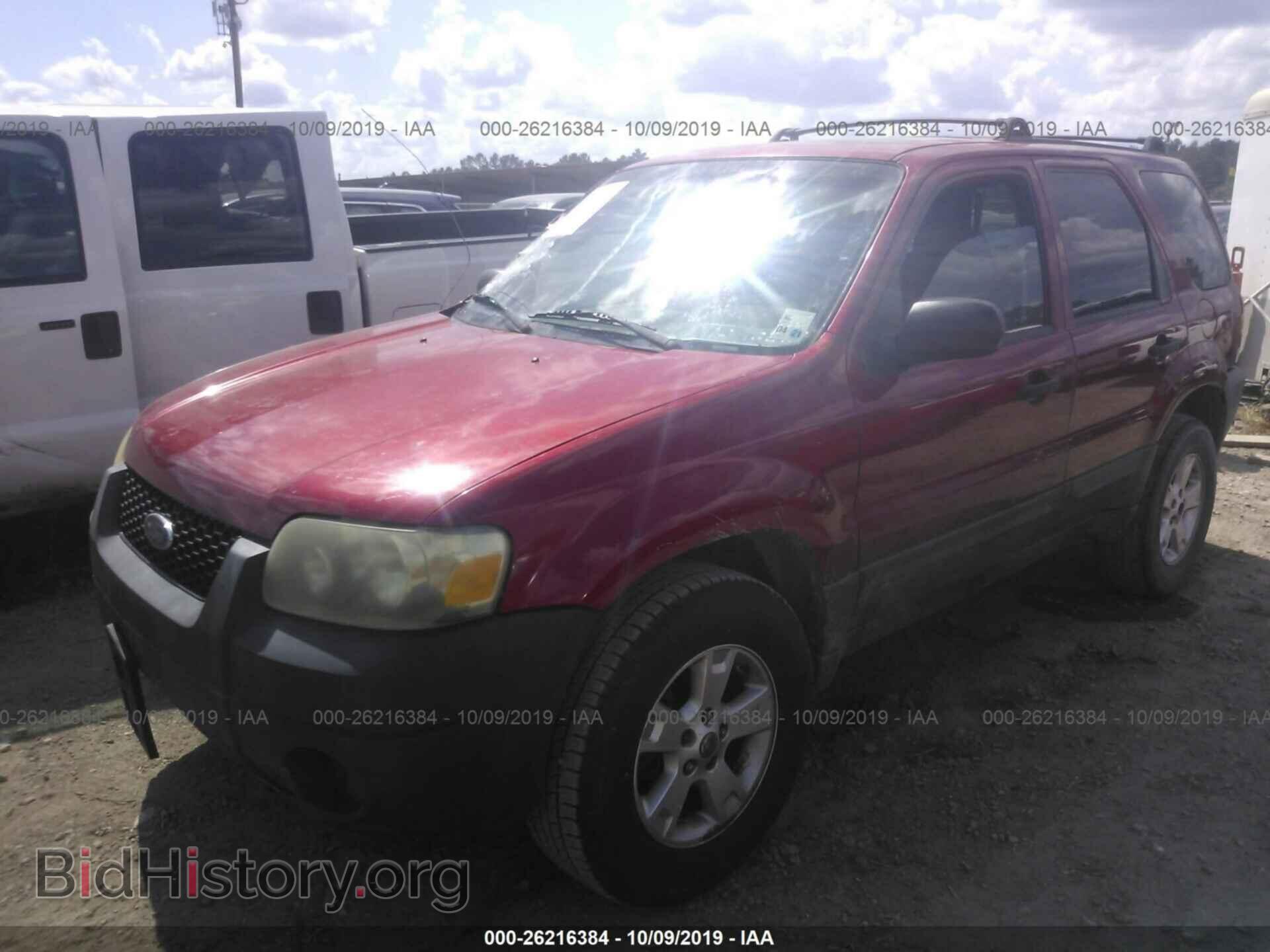 2005 Ford Escape - VIN: 1FMCU03135KA29036 - Фото 2