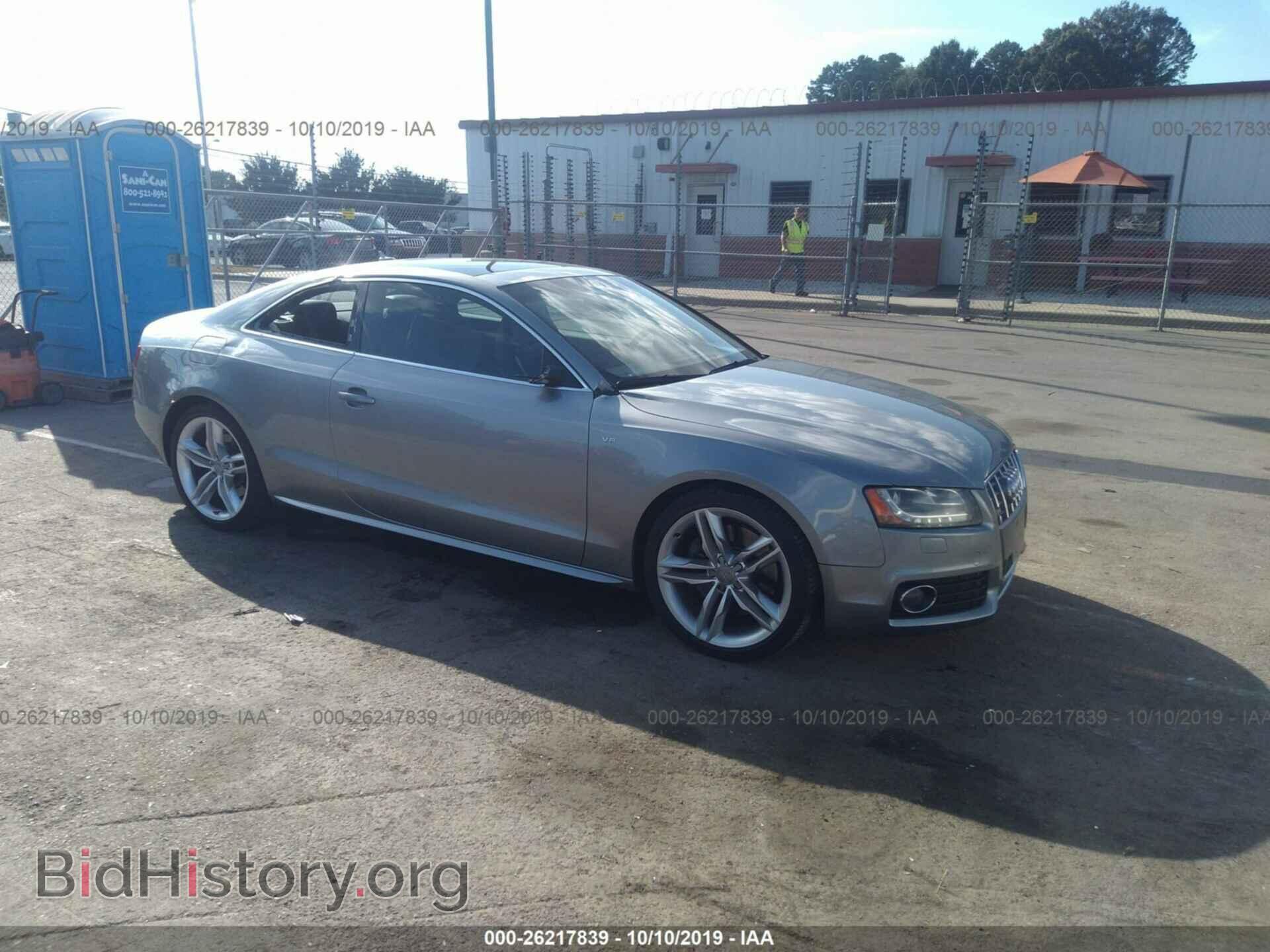 Фотография WAUCVAFR9BA031851 - AUDI S5 2011