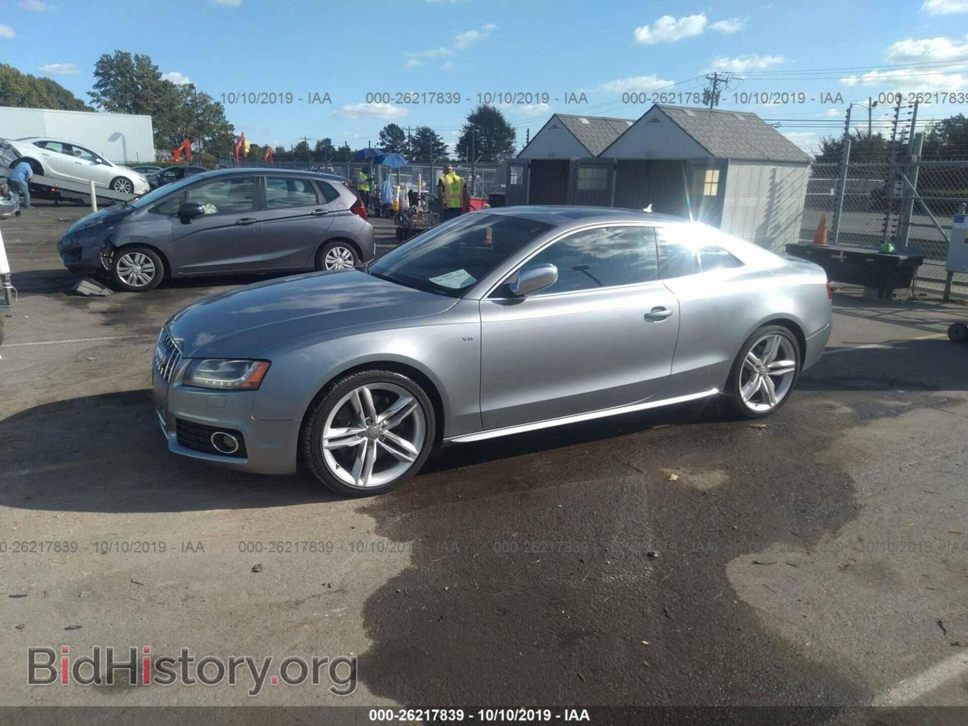2011 AUDI S5 - VIN: WAUCVAFR9BA031851 - Фото 2