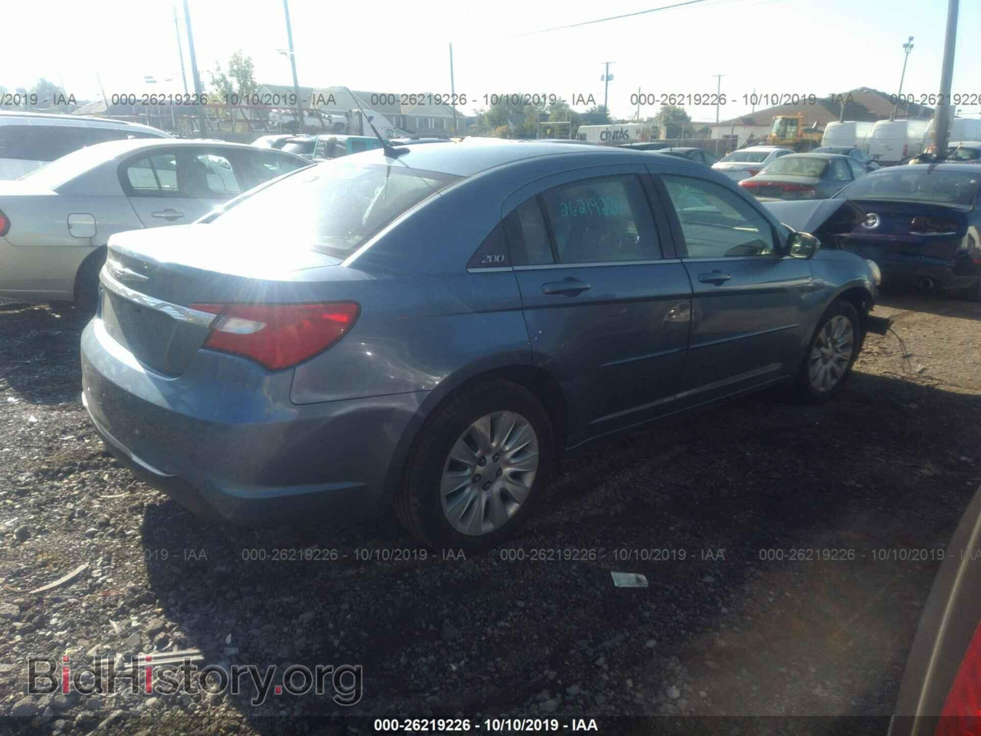 2011 CHRYSLER 200 - VIN: 1C3BC4FB1BN550706 - Photo 4